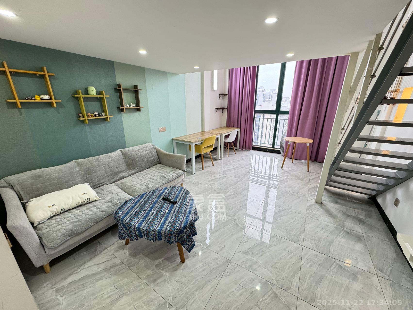 洋湖时代  1室1厅1卫    1300.0元/月