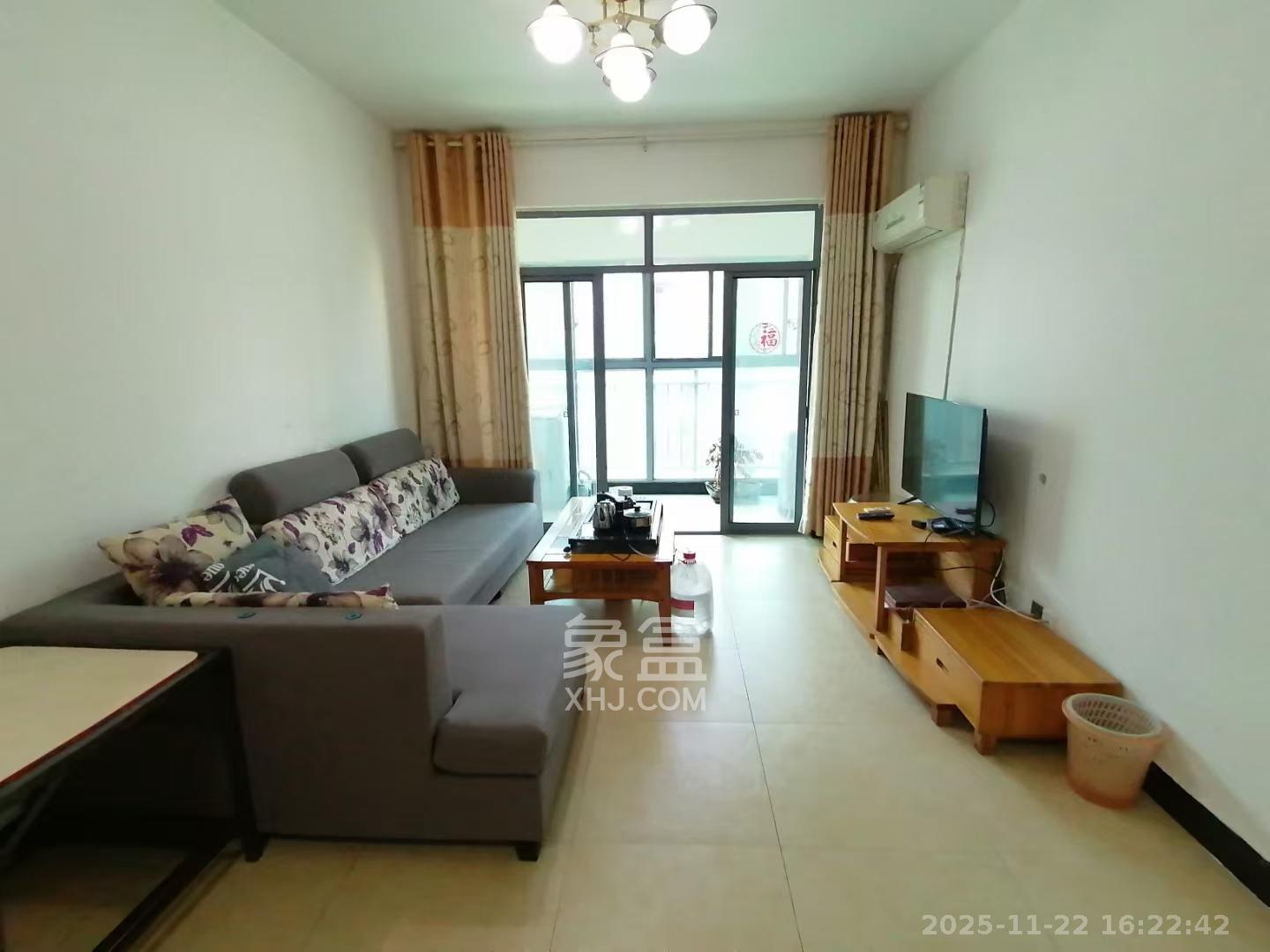 夏威夷碧水春城（碧桂园城市花园）  3室2厅2卫    1900.0元/月