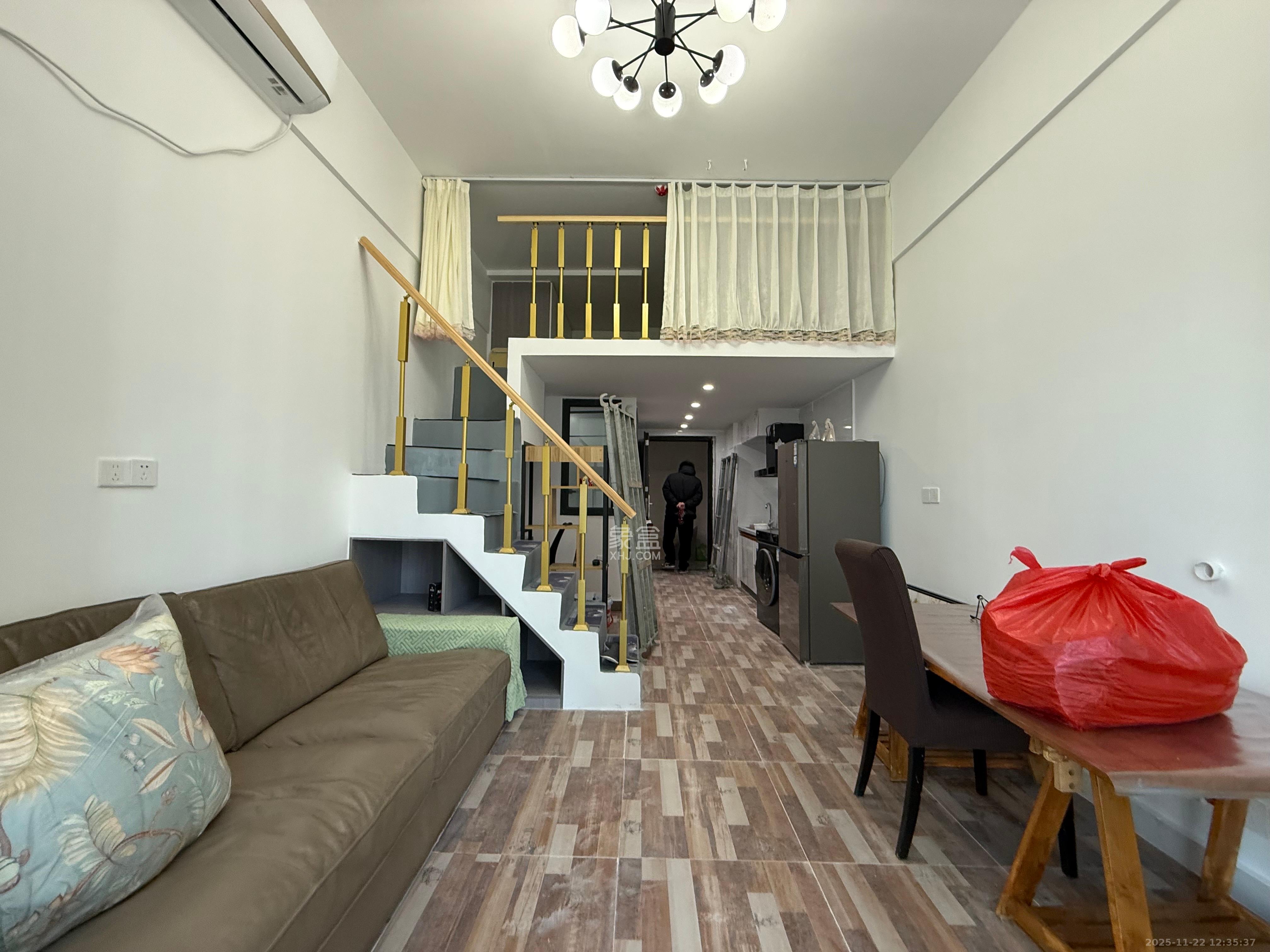 绿地商务广场 1室1厅1卫 2000.0元/月 绿地商务广场 1室1厅1卫 2000.0元/月室内图