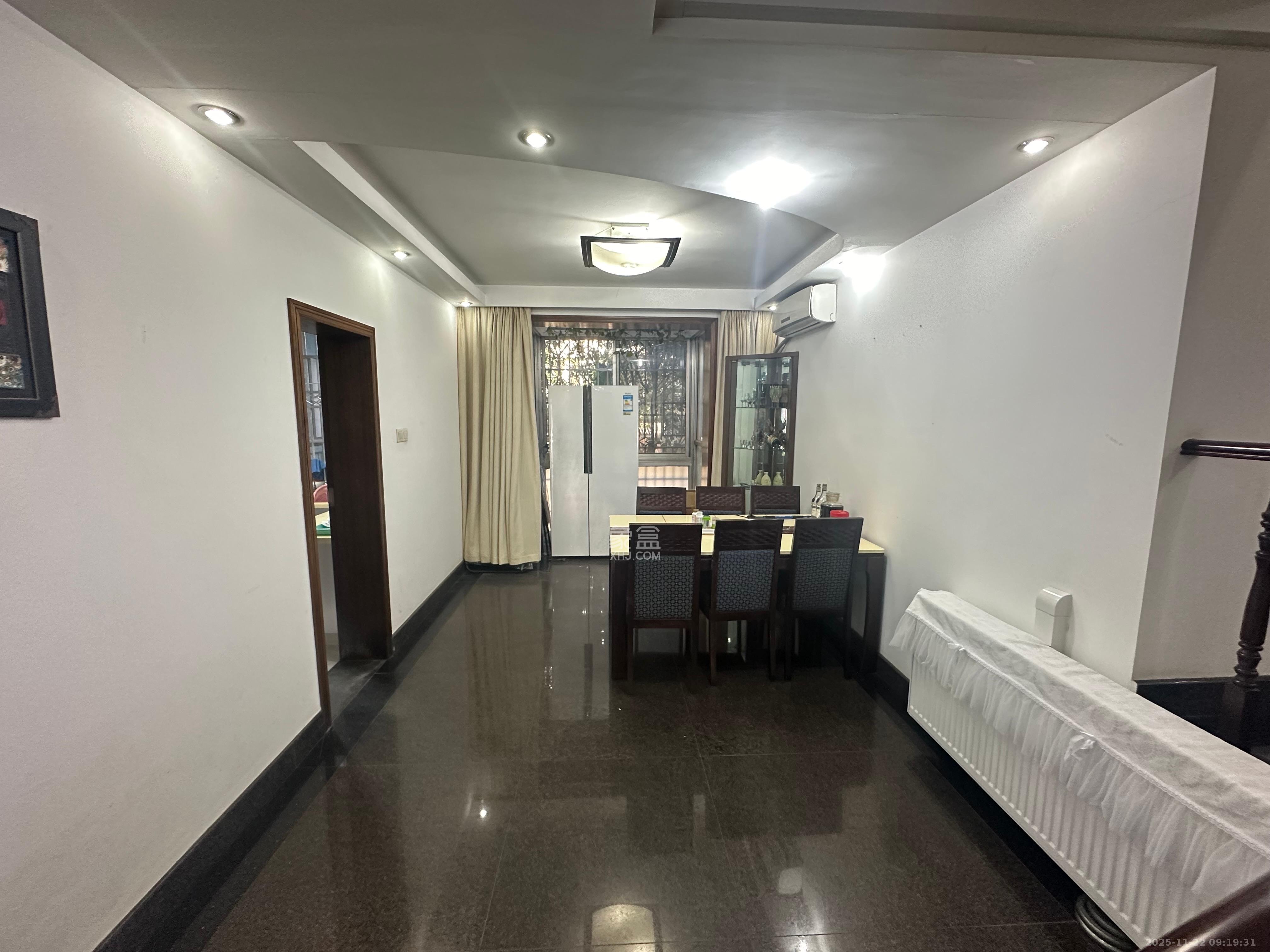 白沙花园 3室2厅2卫 3200.0元/月 白沙花园 3室2厅2卫 3200.0元/月室内图