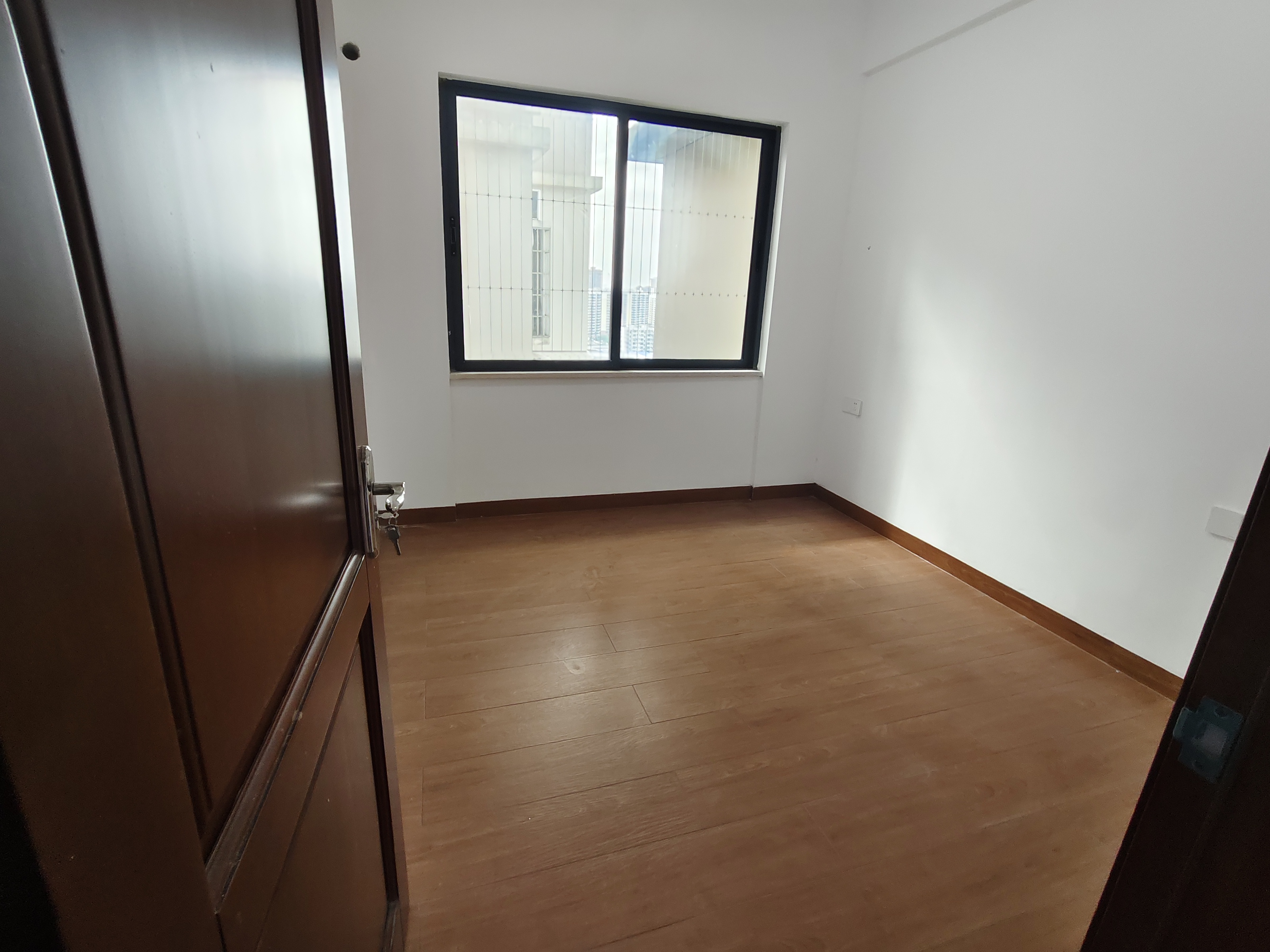 汇水湾  4室2厅2卫    3500.0元/月室内图