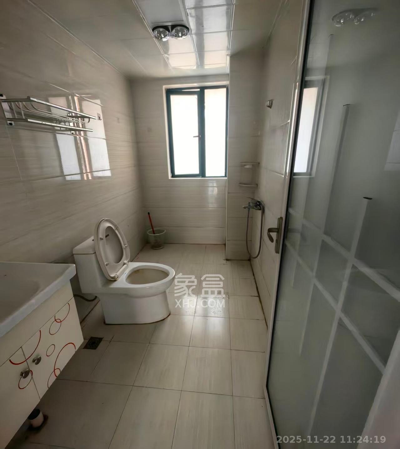 博长山水香颐 4室2厅2卫 2000.0元/月 博长山水香颐 4室2厅2卫 2000.0元/月室内图