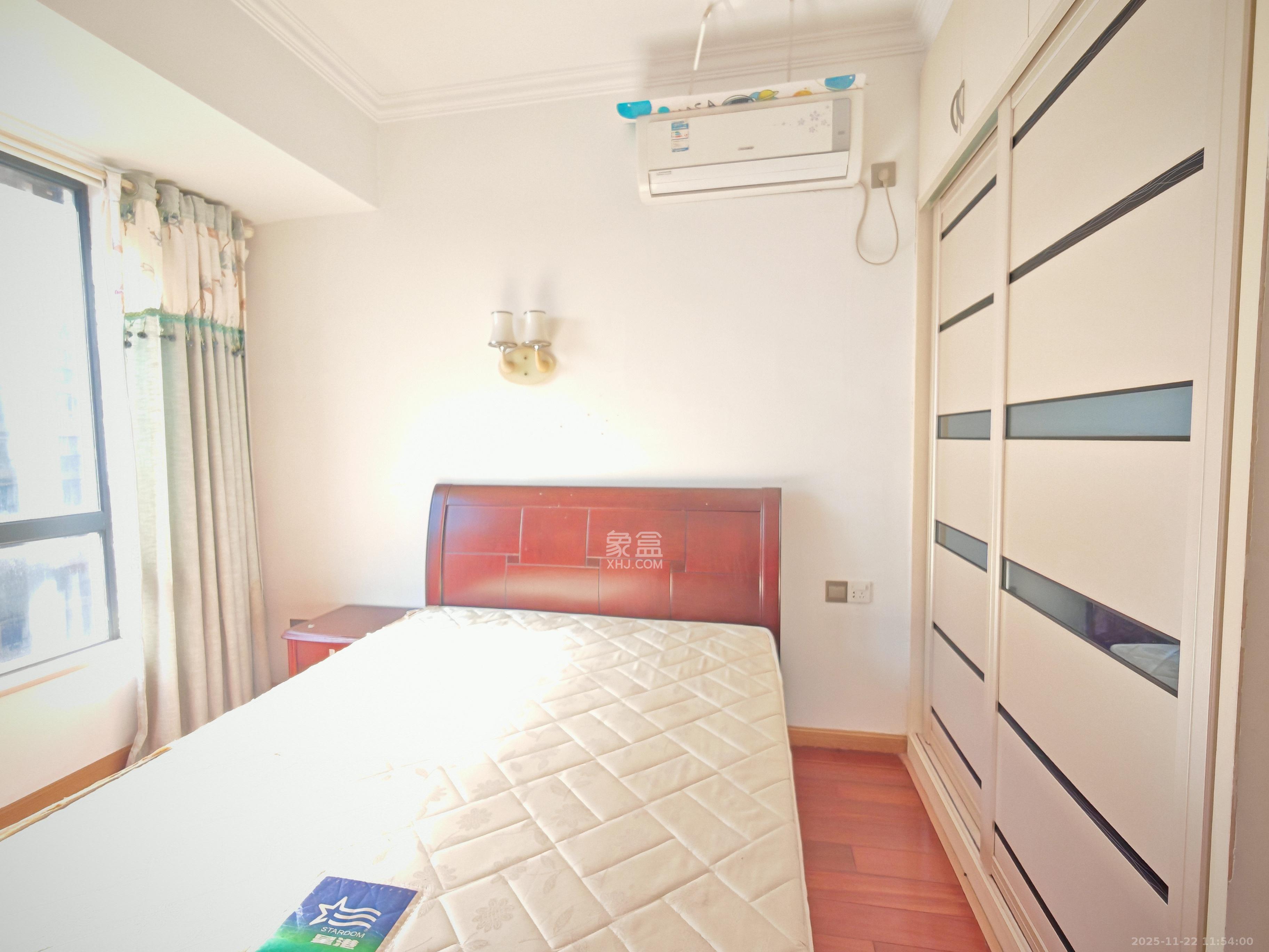 万博汇  2室1厅1卫    2300.0元/月室内图