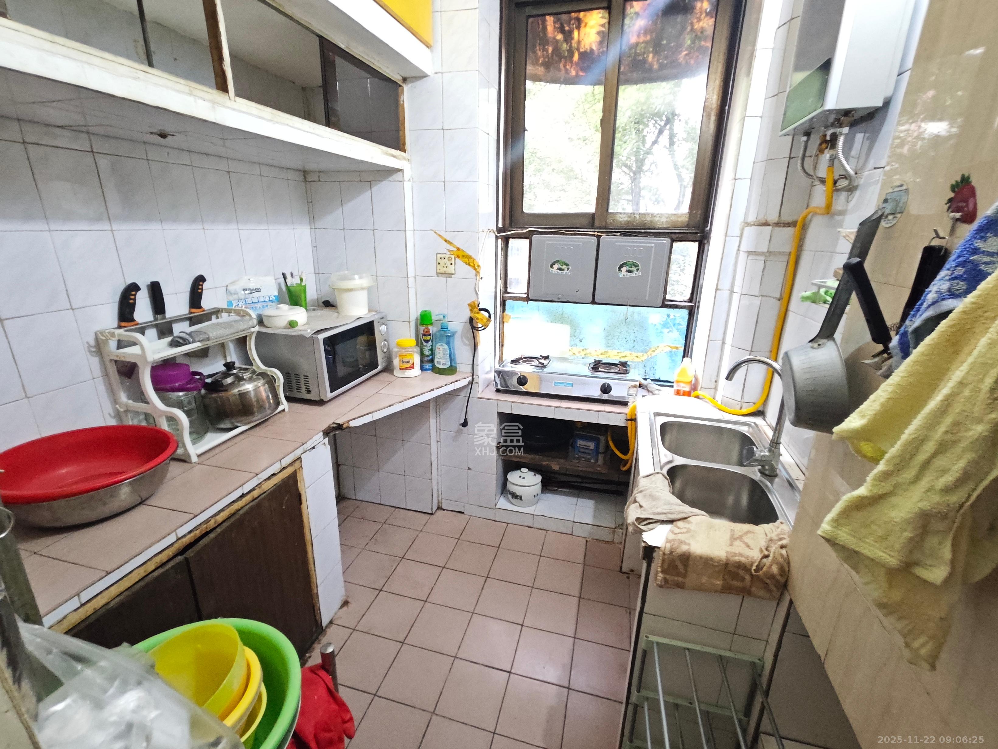 长监宿舍  2室1厅1卫    1400.0元/月室内图