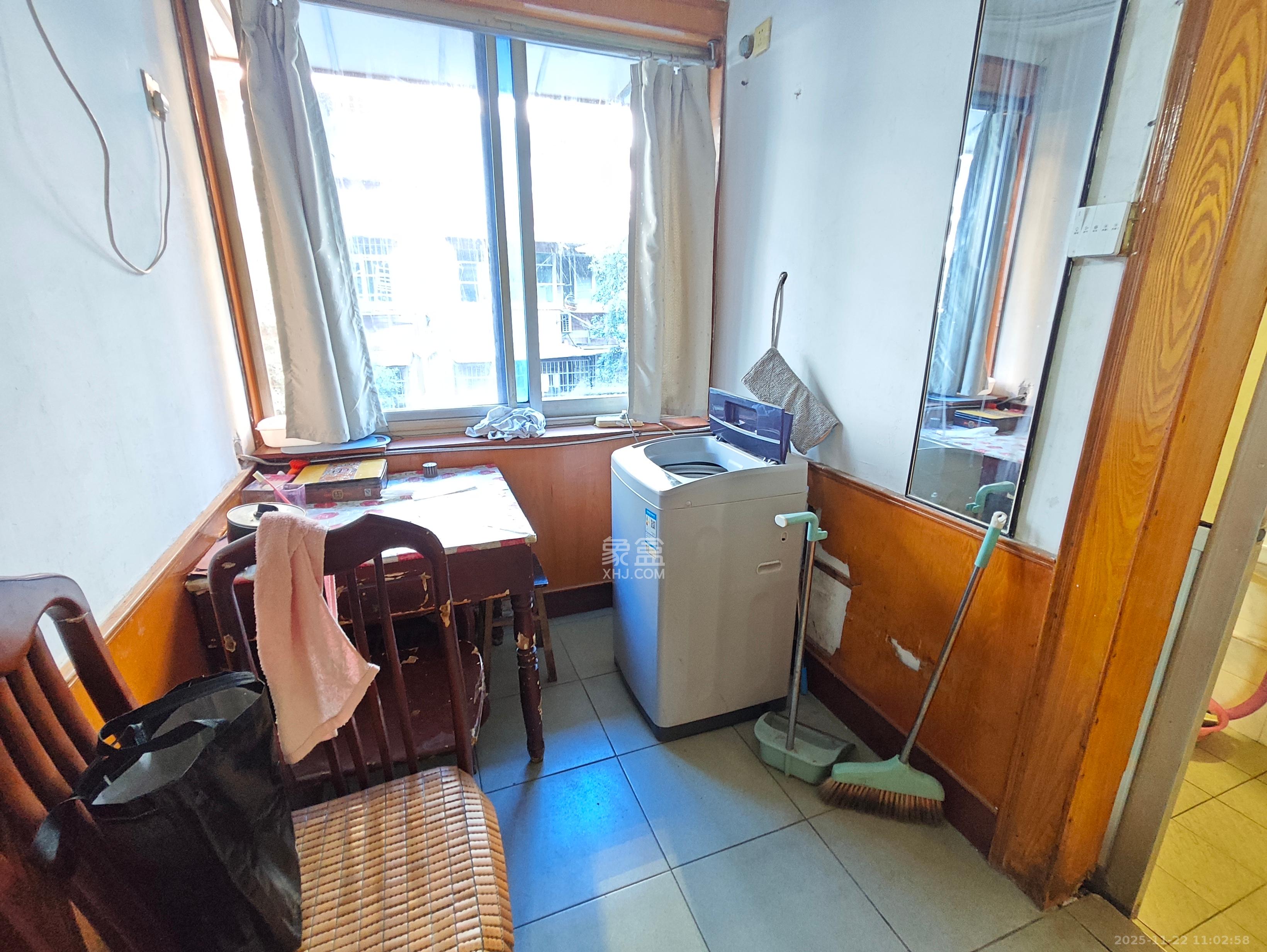 水泵厂宿舍  2室2厅1卫    1600.0元/月室内图