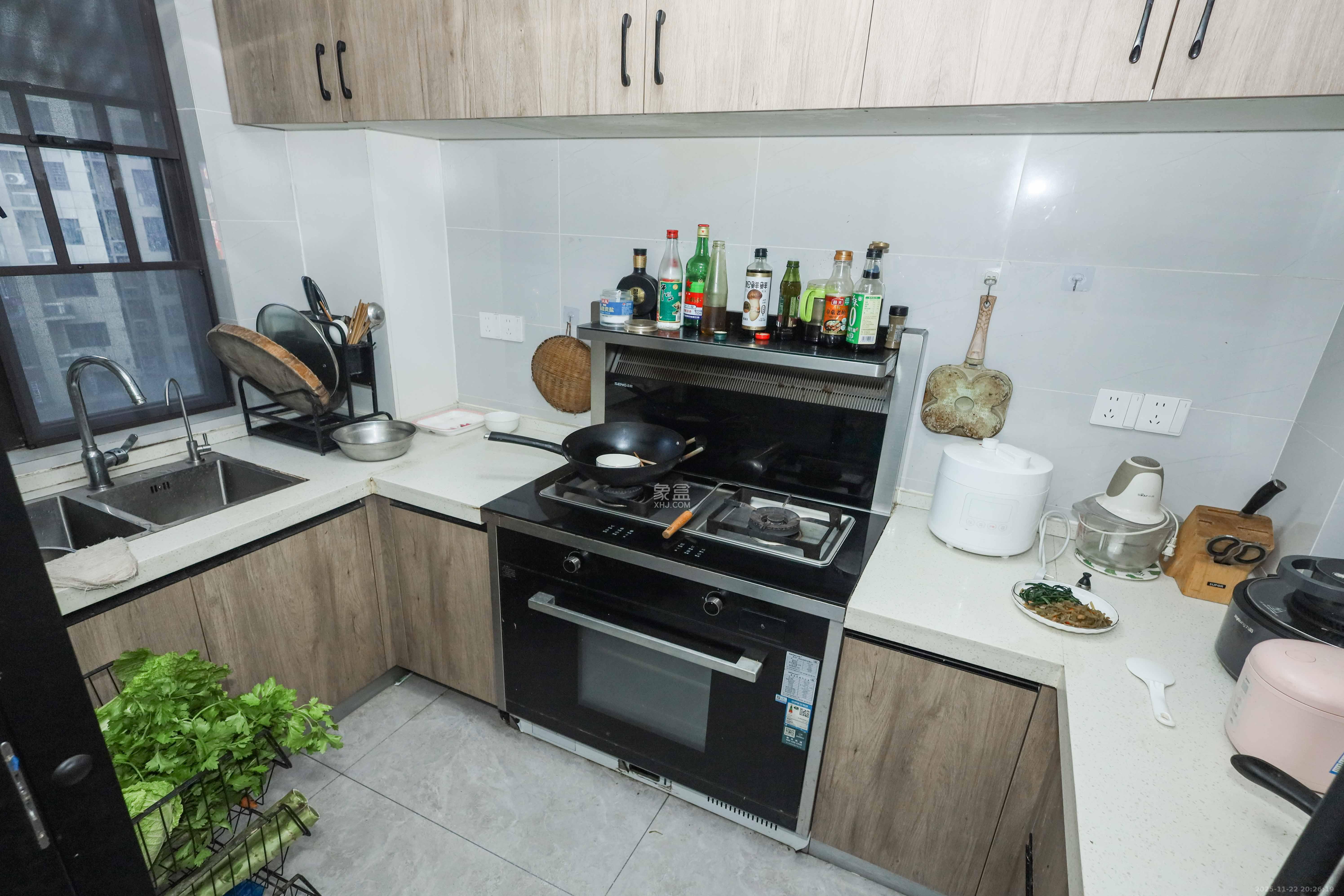 中国铁建梅溪青秀二期  4室2厅2卫    145.0万厨房