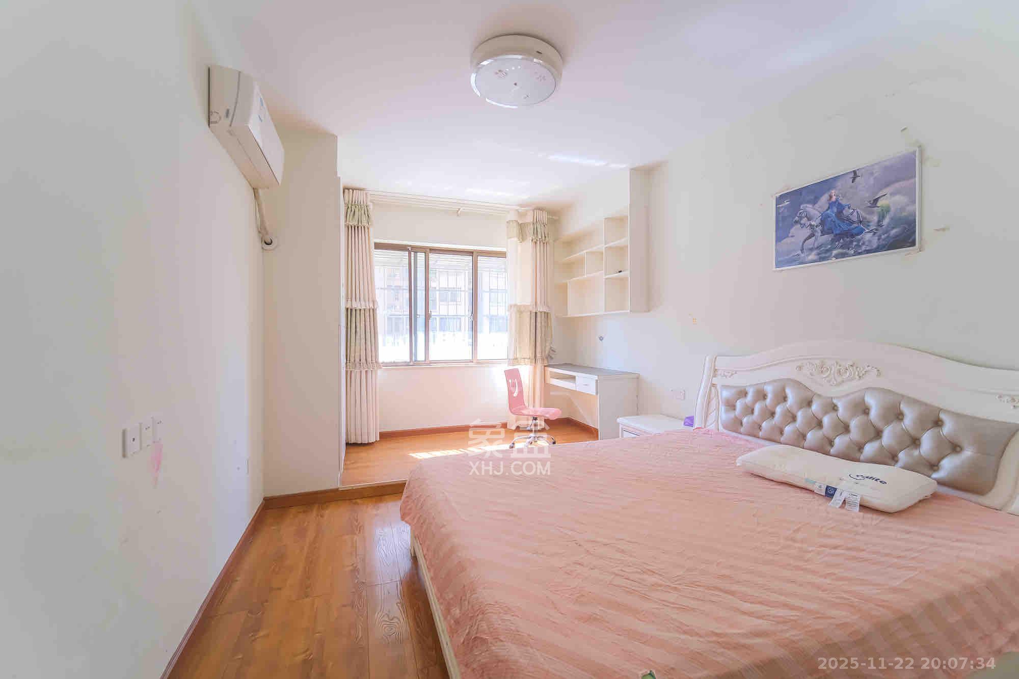 四季星城 2室2厅1卫 1700.0元/月 四季星城 2室2厅1卫 1700.0元/月室内图