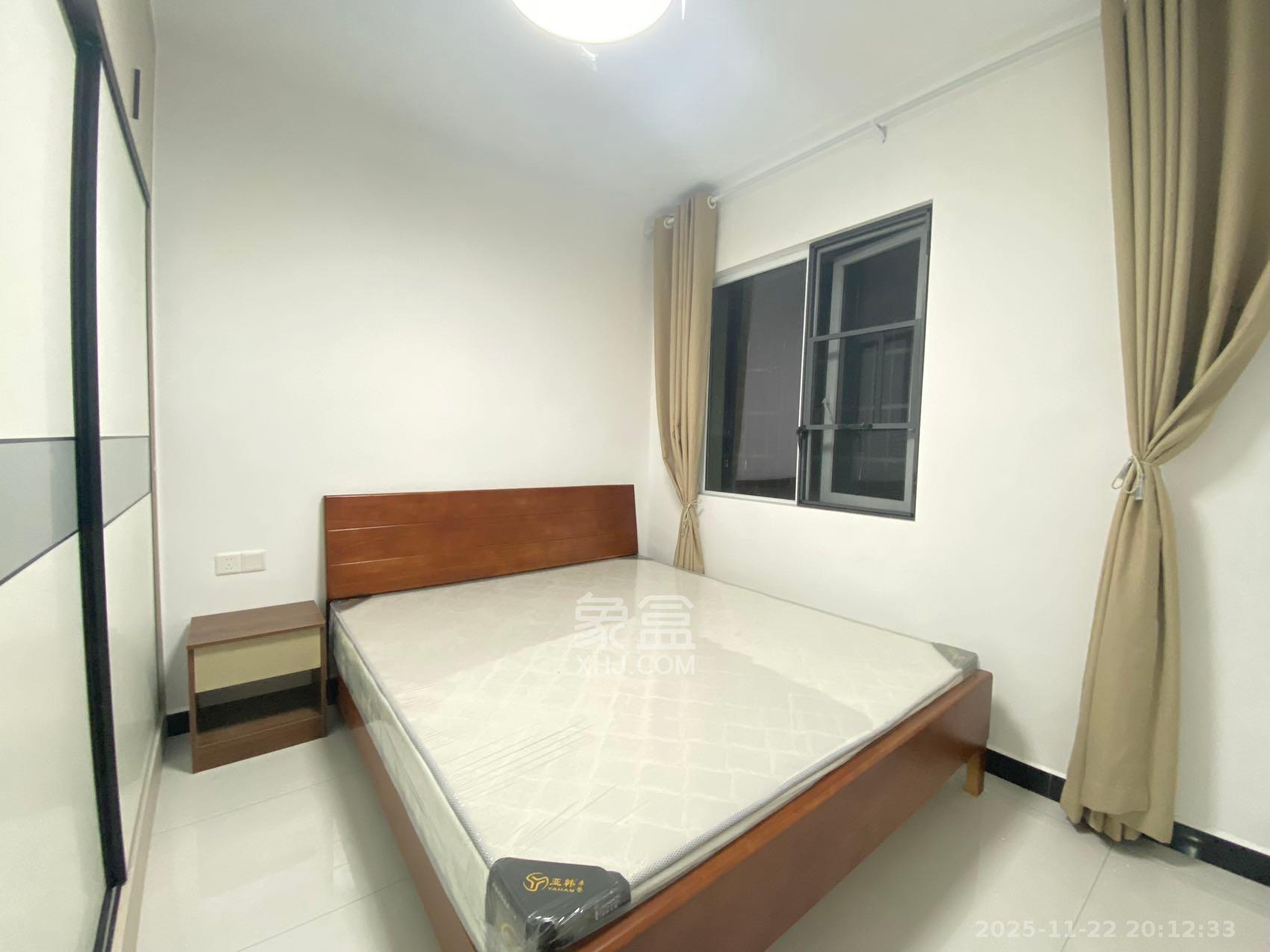 和景家园二期  2室1厅1卫    1800.0元/月室内图