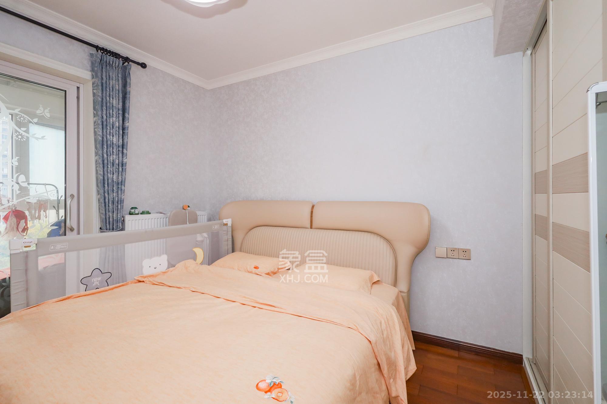 八方小区B区 1室0厅0卫 450.0万 八方小区B区 1室0厅0卫 450.0万卧室