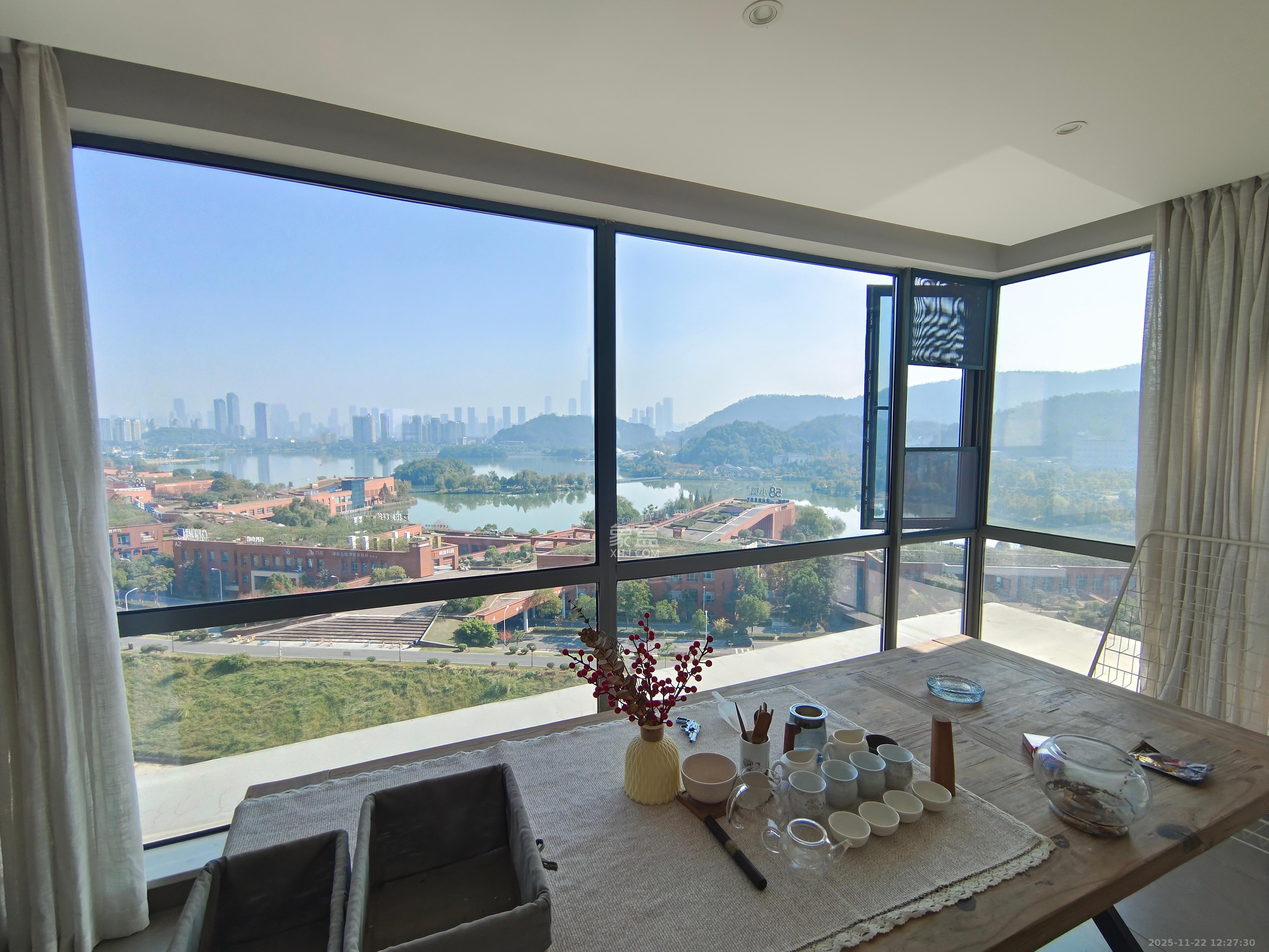 恩瑞御西湖 4室2厅3卫 6000.0元/月 恩瑞御西湖 4室2厅3卫 6000.0元/月室内图