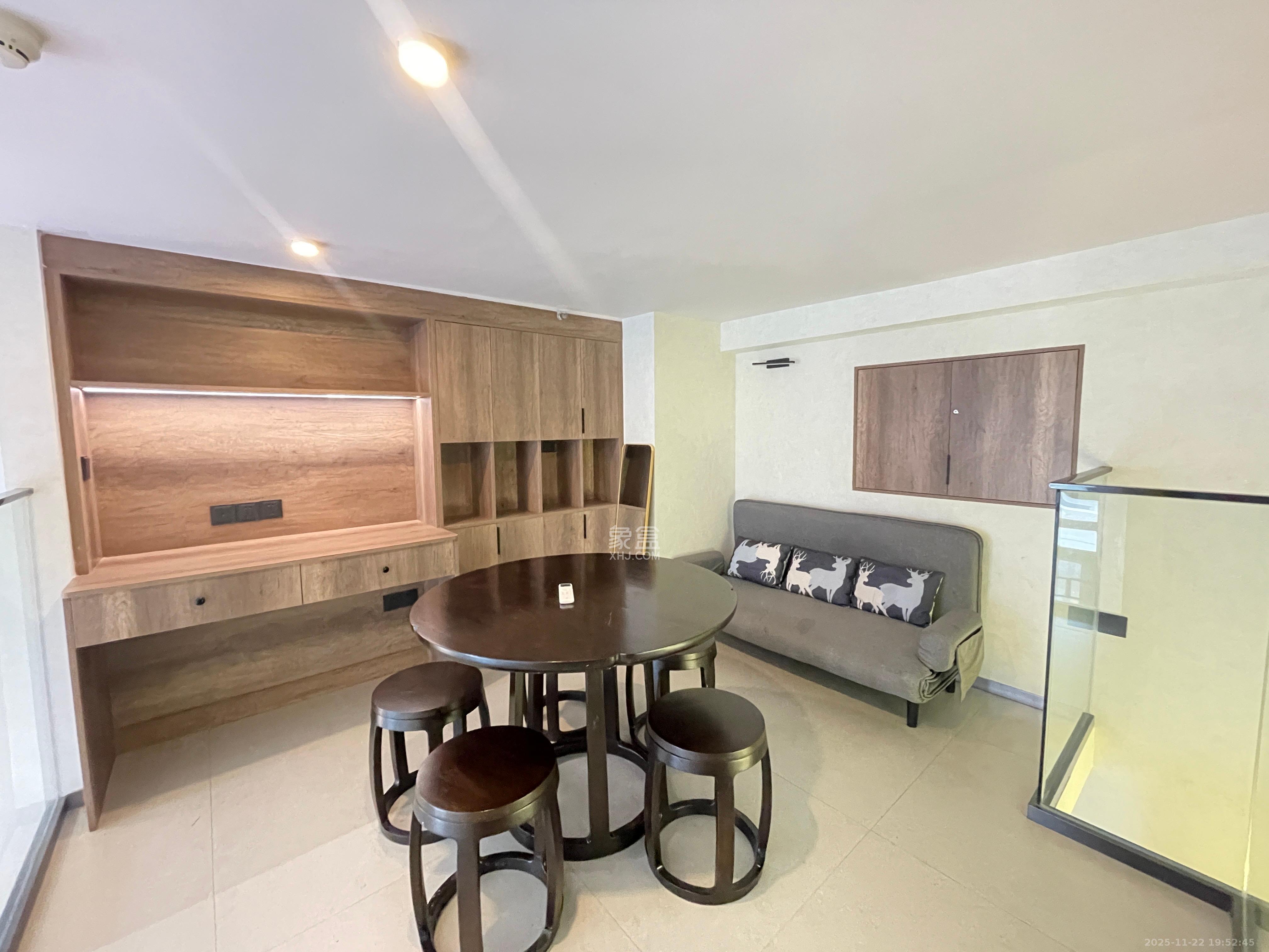 明昇壹城（明昇时代广场）三期  2室1厅2卫    3200.0元/月室内图