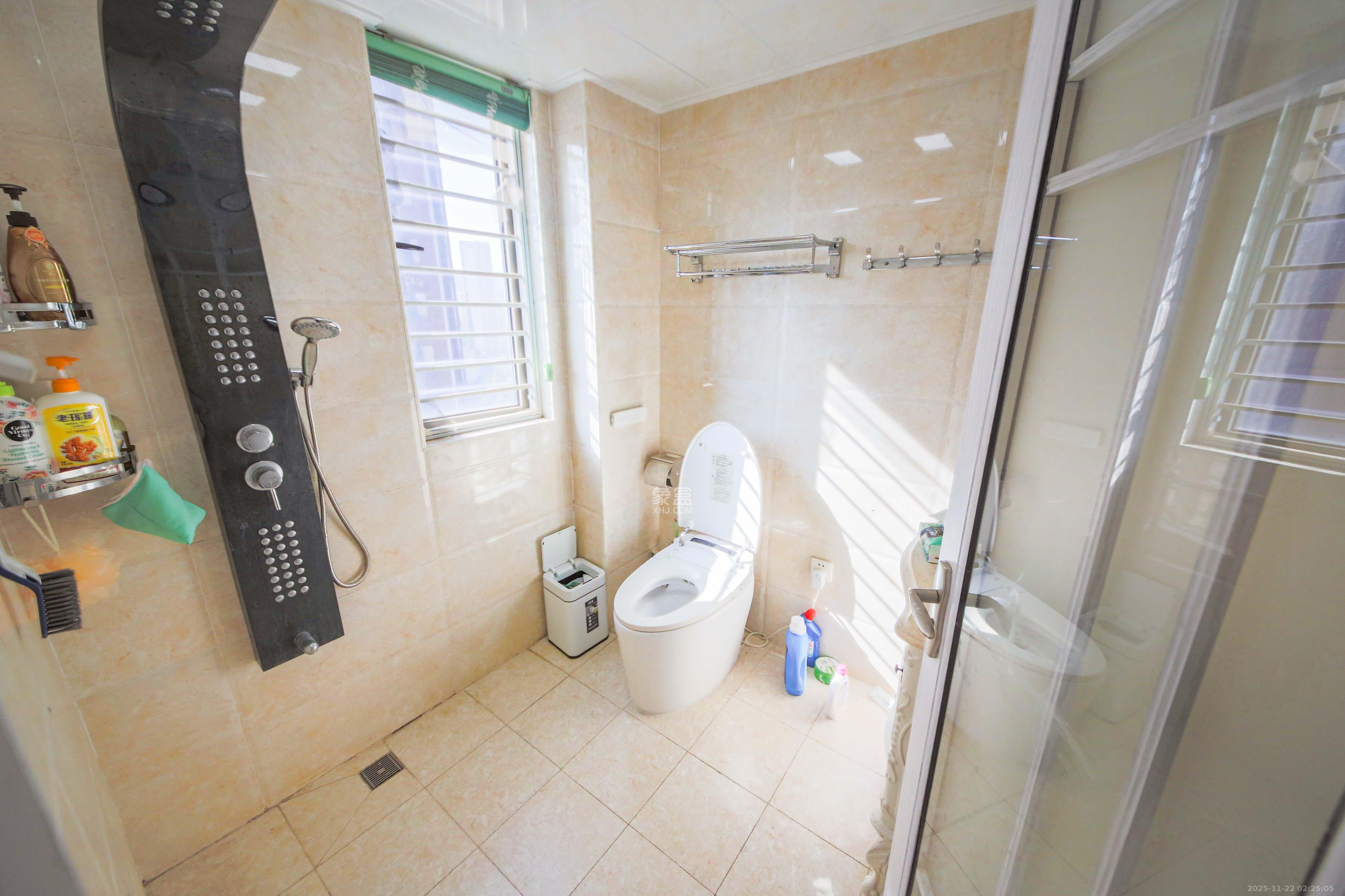 富兴嘉城（富兴汇中央）  3室2厅2卫    118.0万卫生间