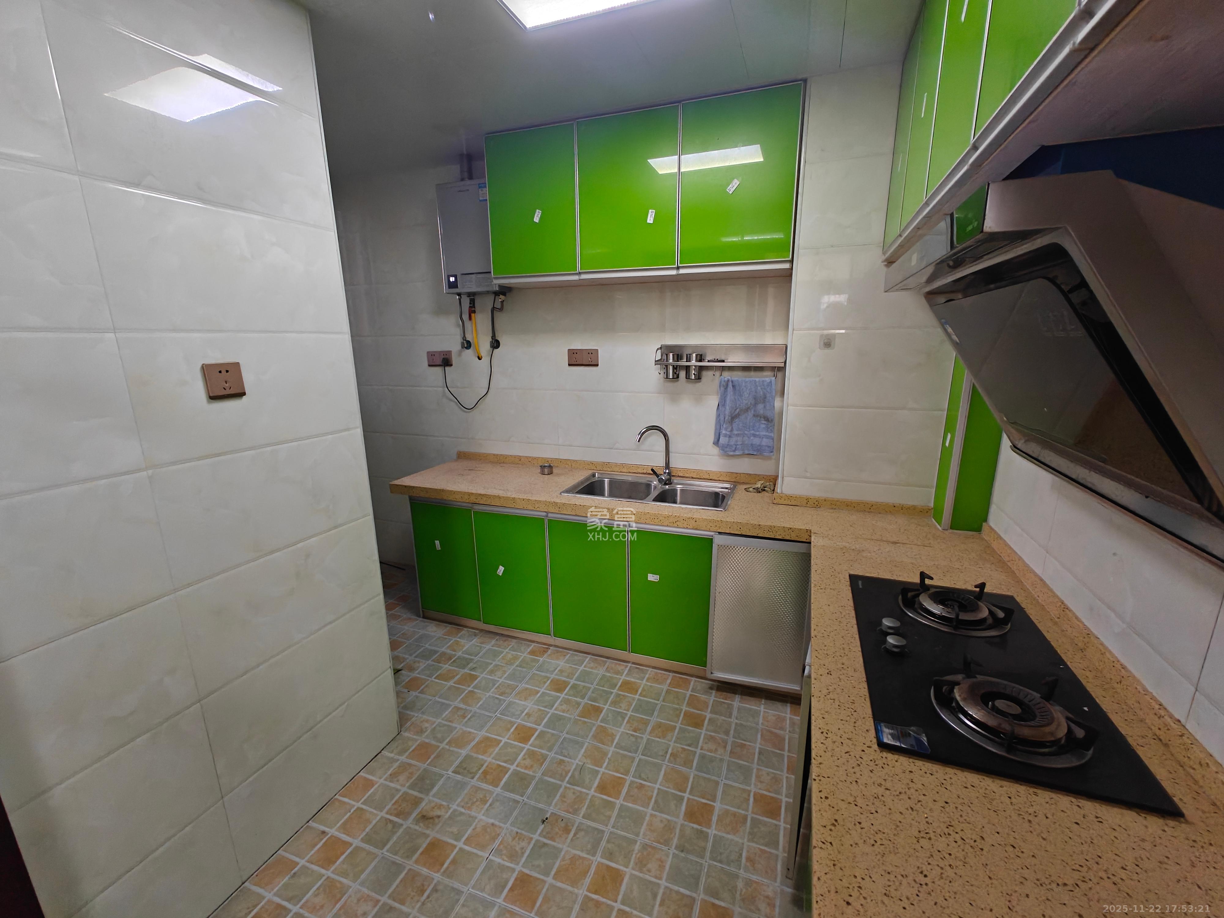 嘉顺苑 1室2厅1卫 2000.0元/月 嘉顺苑 1室2厅1卫 2000.0元/月室内图