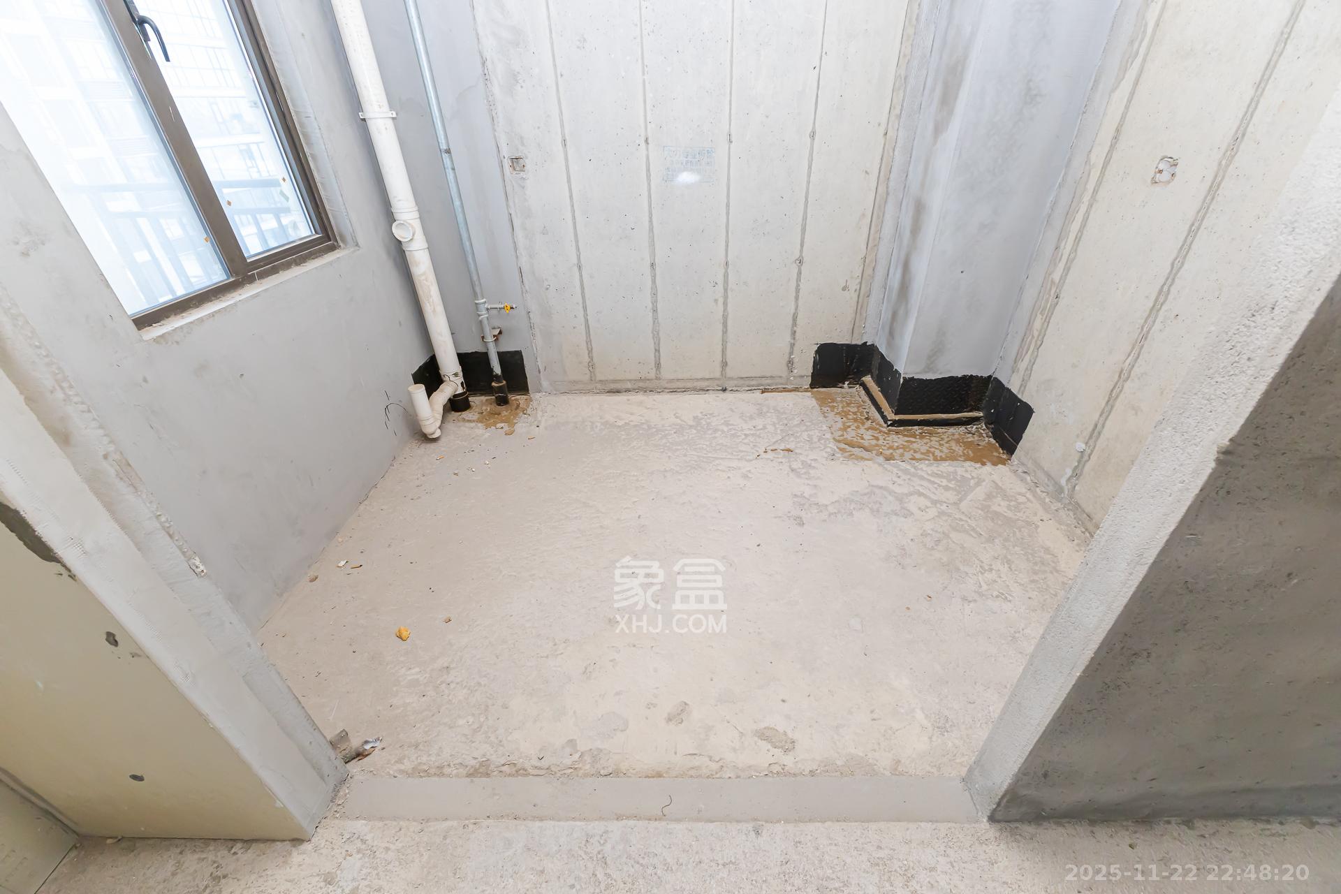 润和湘江天地E区 4室2厅3卫 200.0万 润和湘江天地E区 4室2厅3卫 200.0万厨房