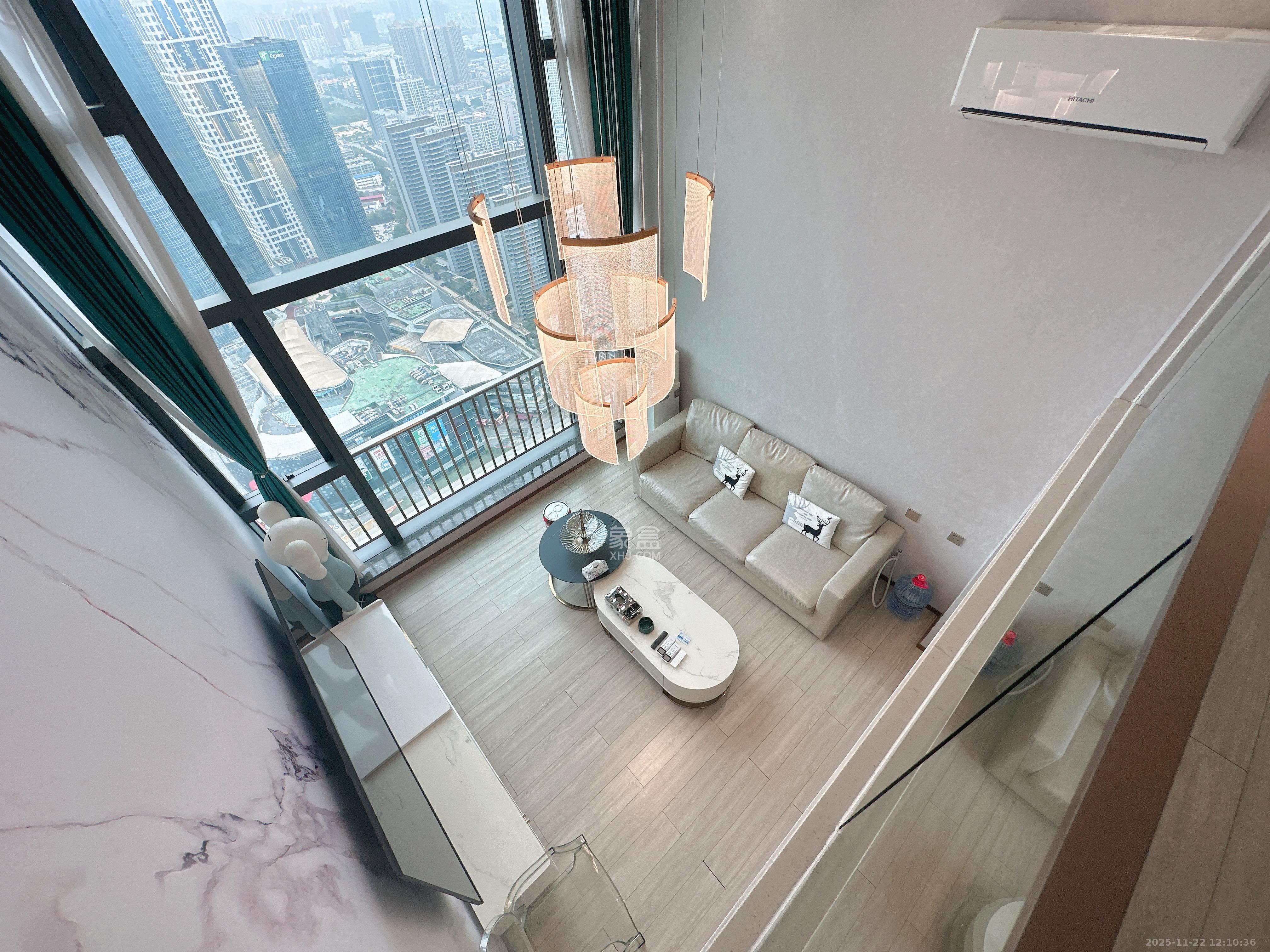 华远华时代  4室2厅2卫    6200.0元/月