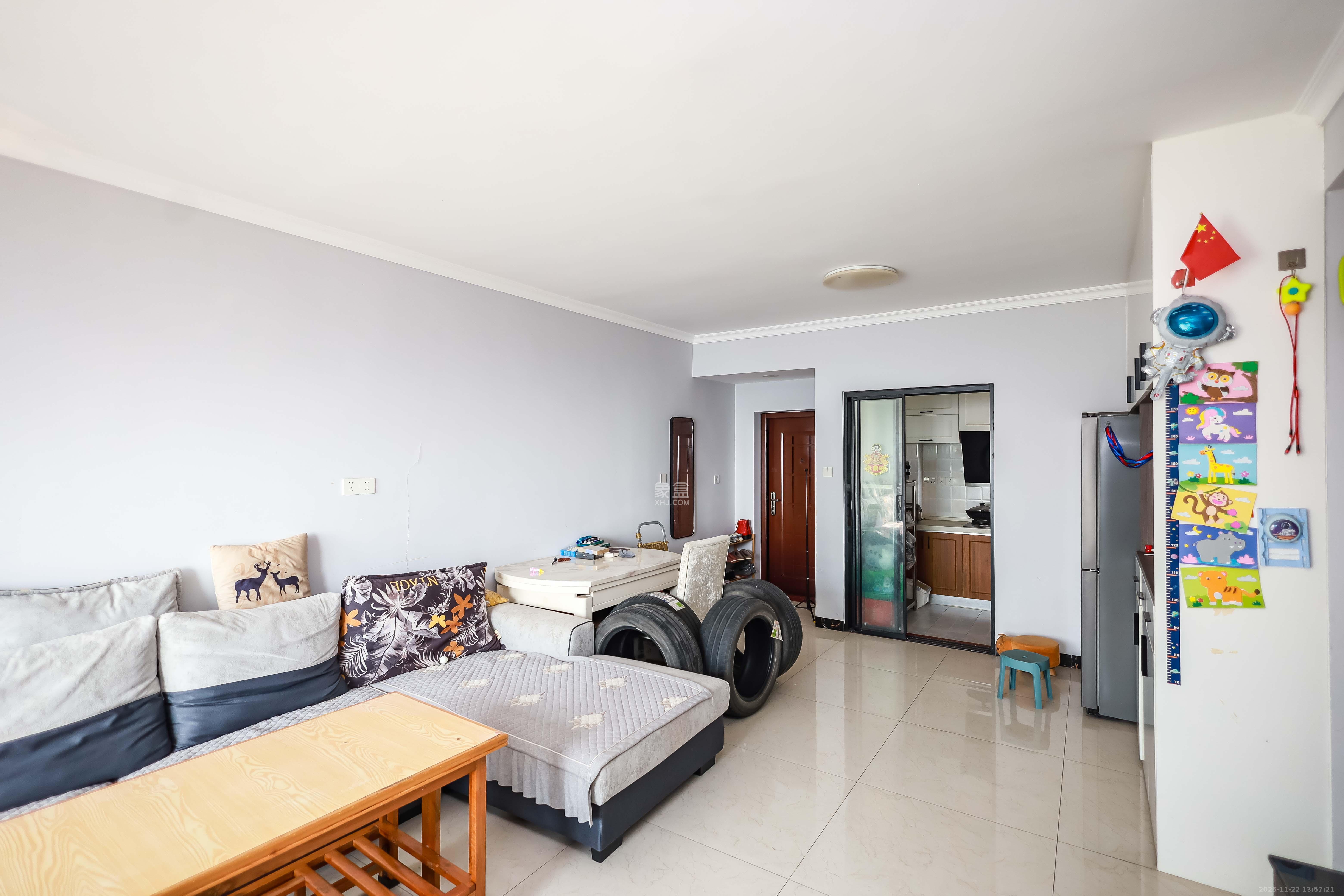 丽都桃源（金峰北院二期）  2室1厅1卫    72.0万客厅