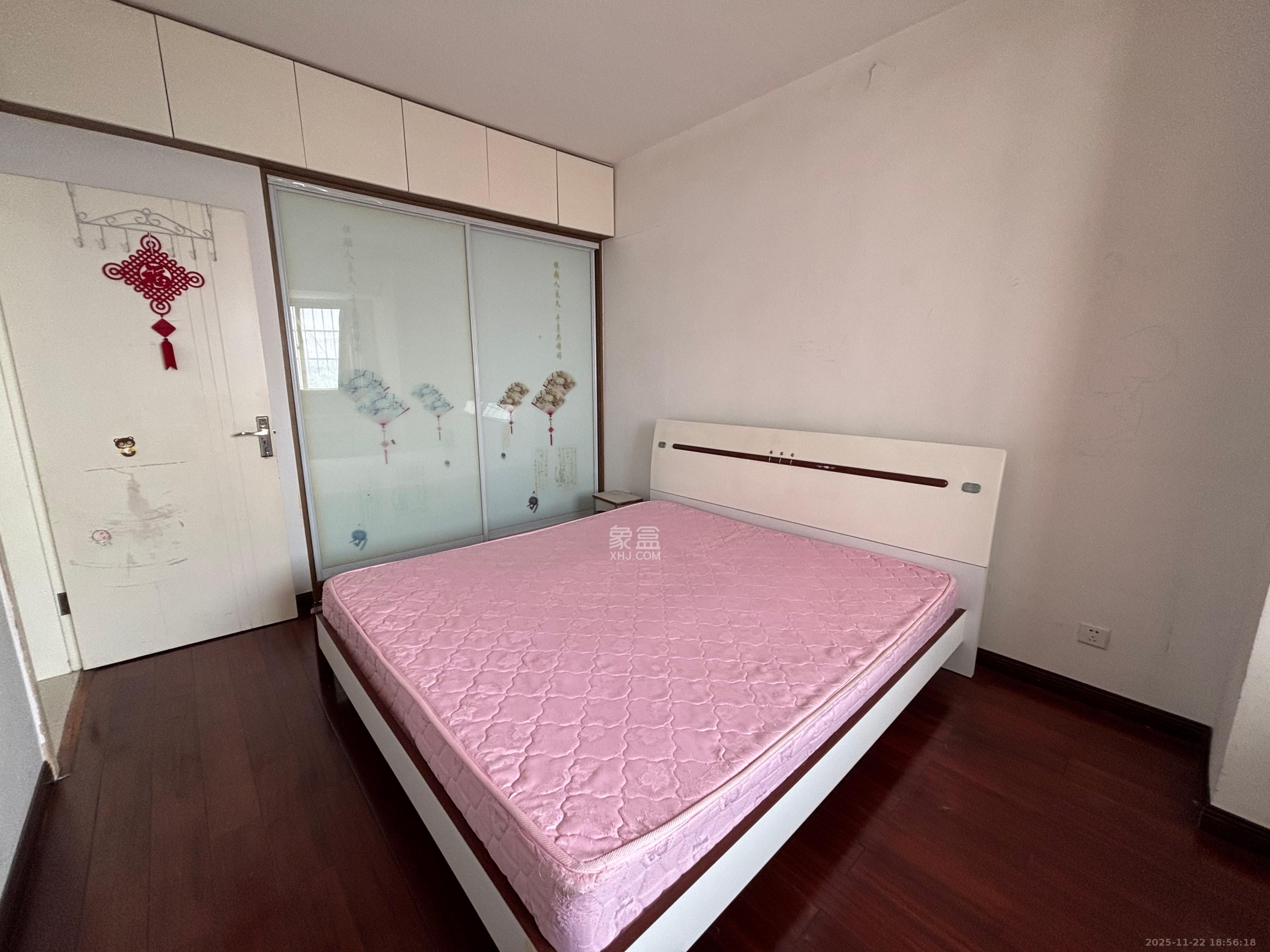 未来现代城  2室1厅1卫    1800.0元/月室内图