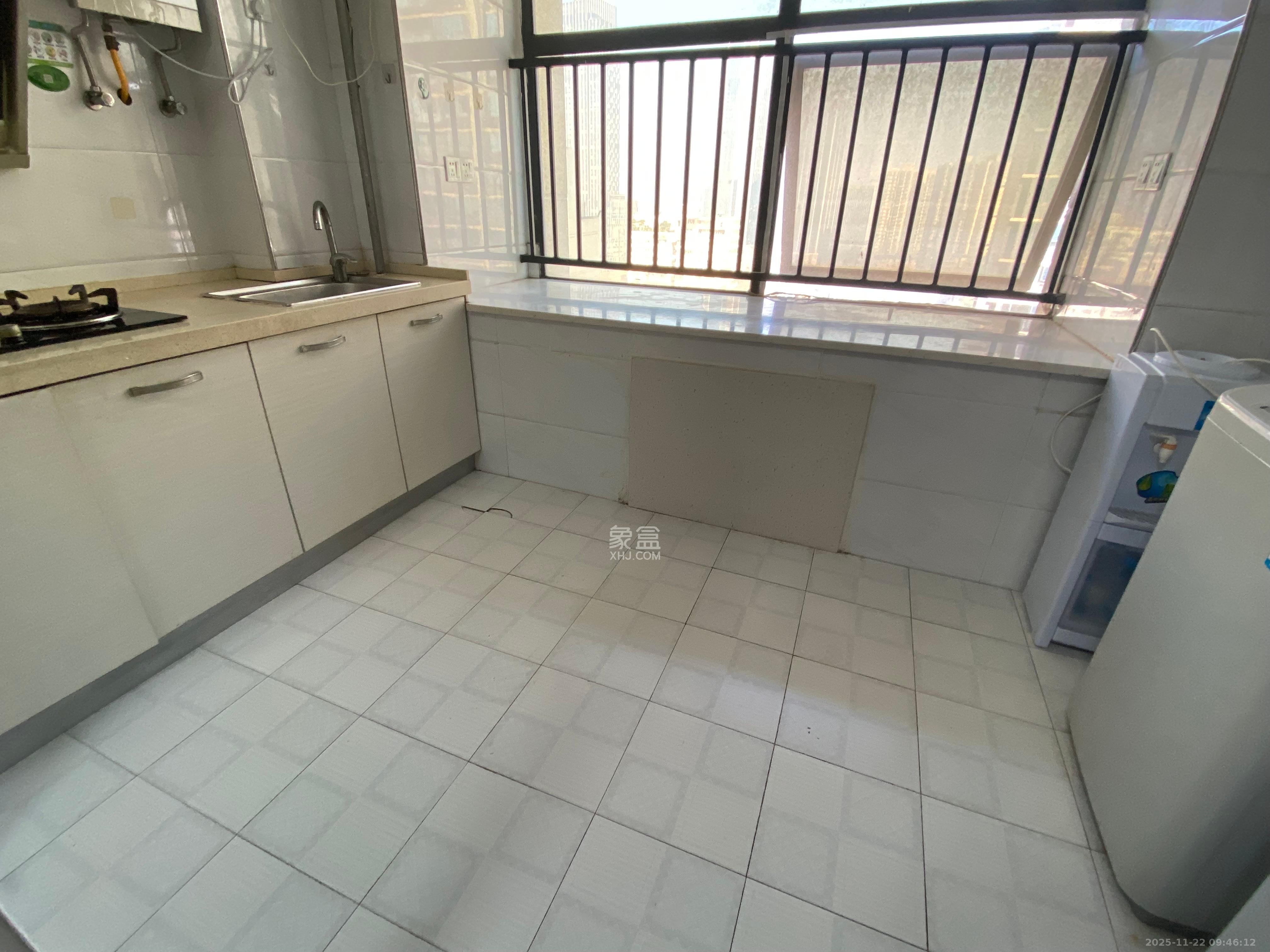 蓝湾国际广场 1室1厅1卫 1400.0元/月 蓝湾国际广场 1室1厅1卫 1400.0元/月室内图