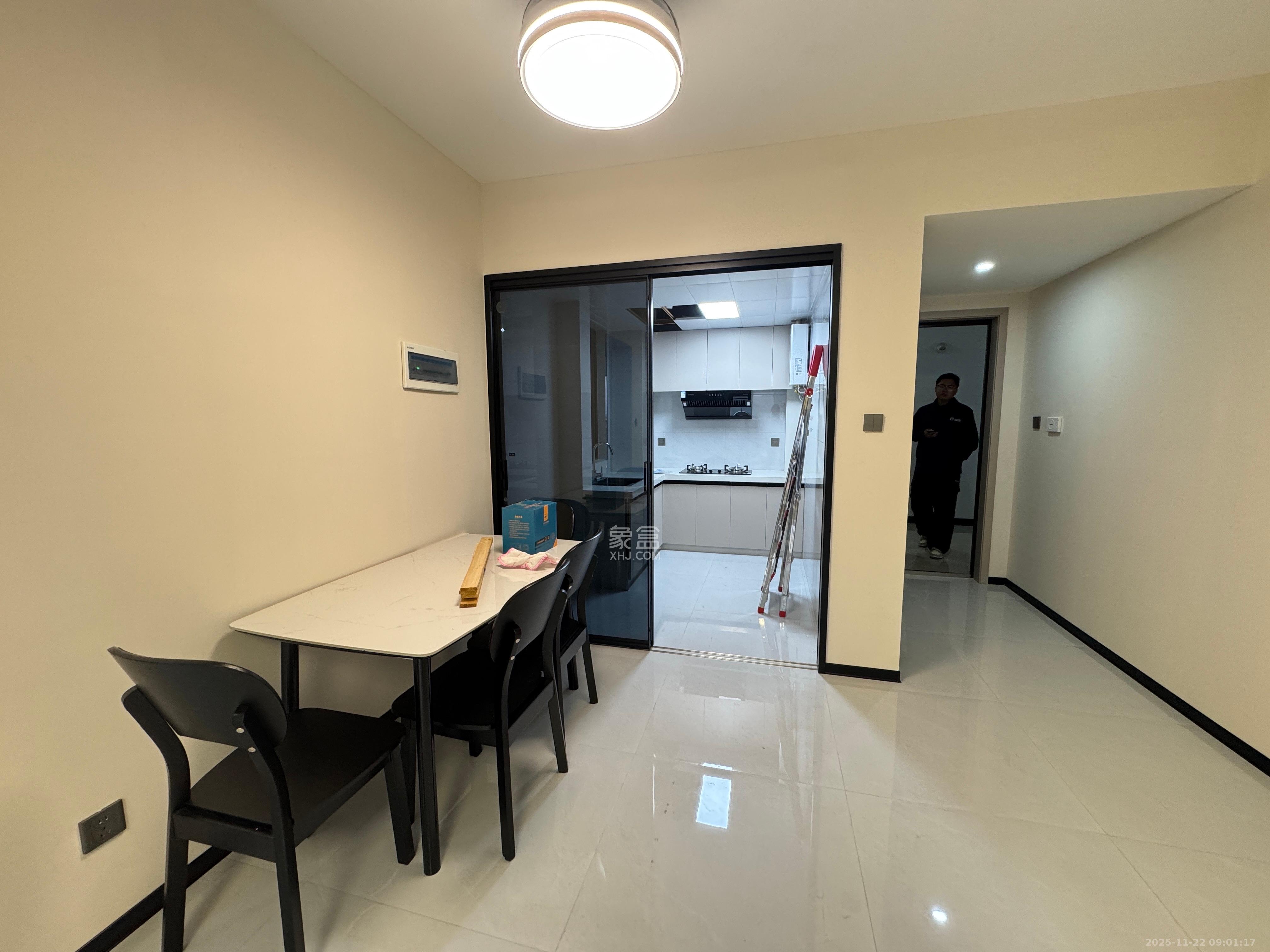 和景家园二期 1室0厅0卫 1800.0元/月 和景家园二期 1室0厅0卫 1800.0元/月室内图