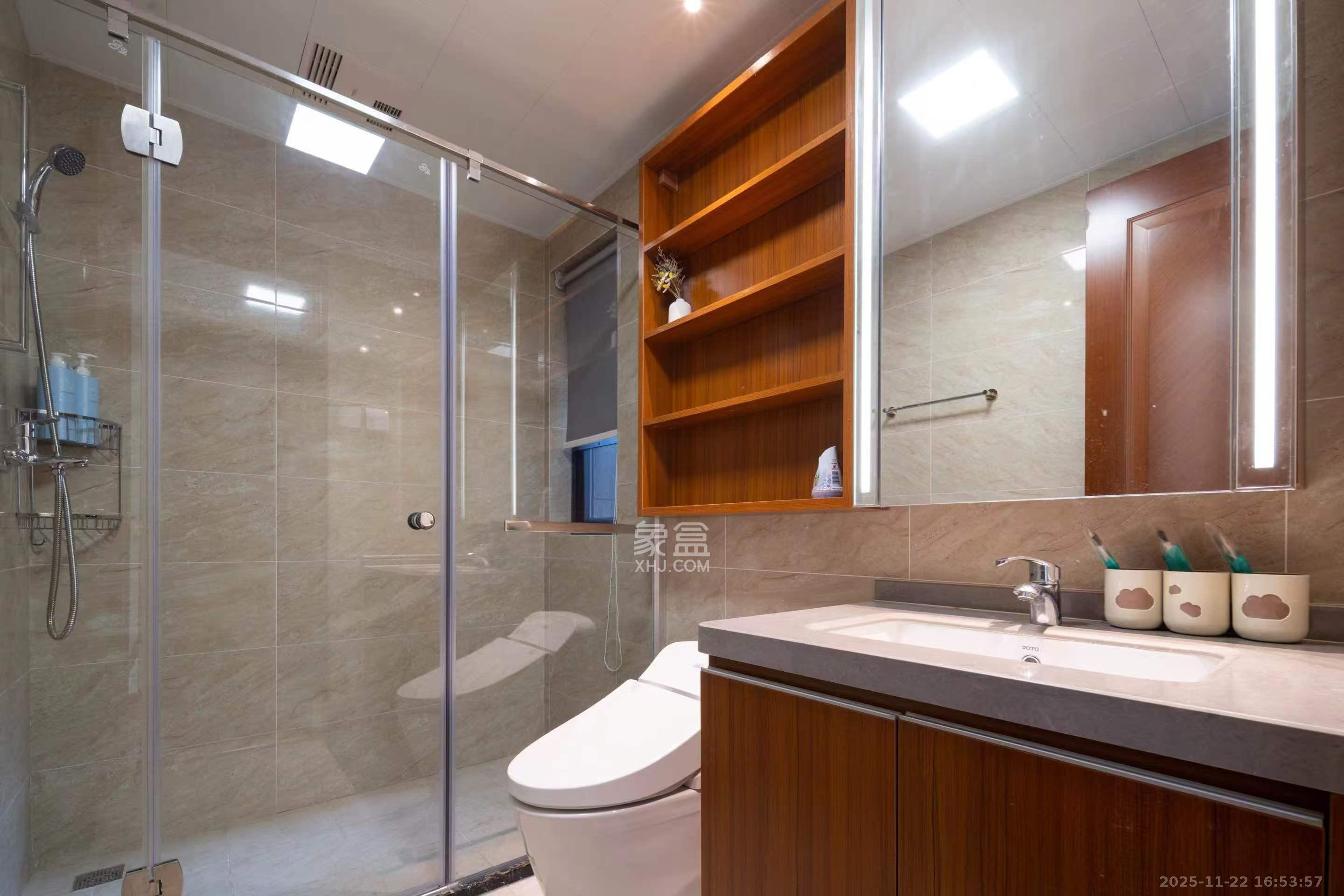 恒大雅苑  3室2厅2卫    3500.0元/月室内图