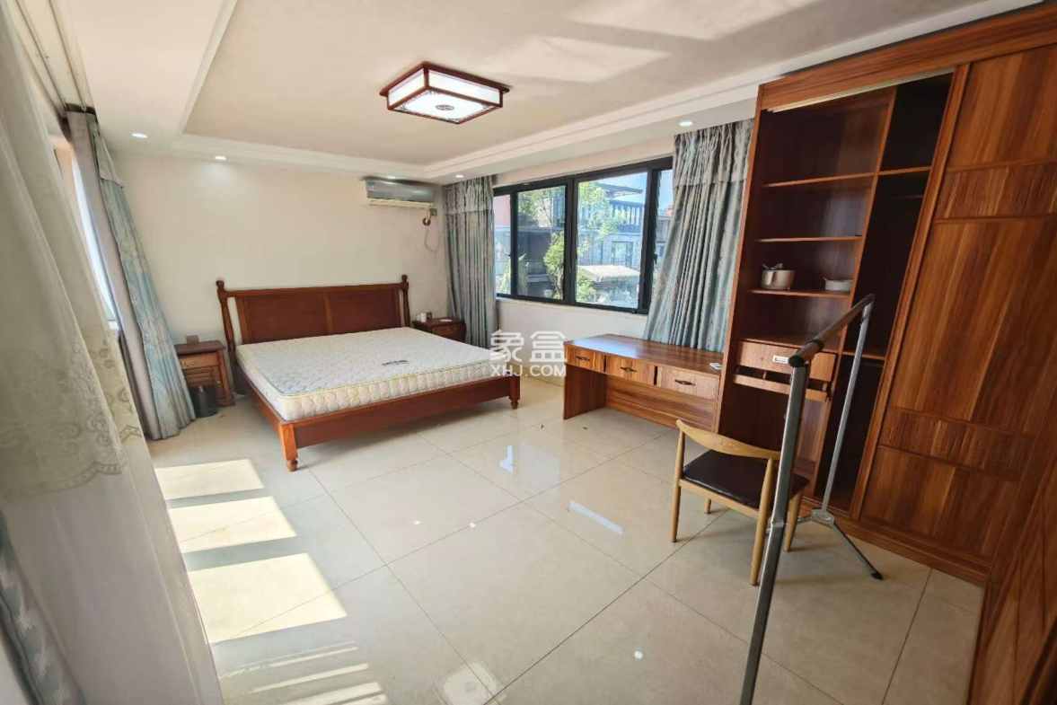 鸿洲江山 5室2厅2卫 15000.0元/月 鸿洲江山 5室2厅2卫 15000.0元/月室内图