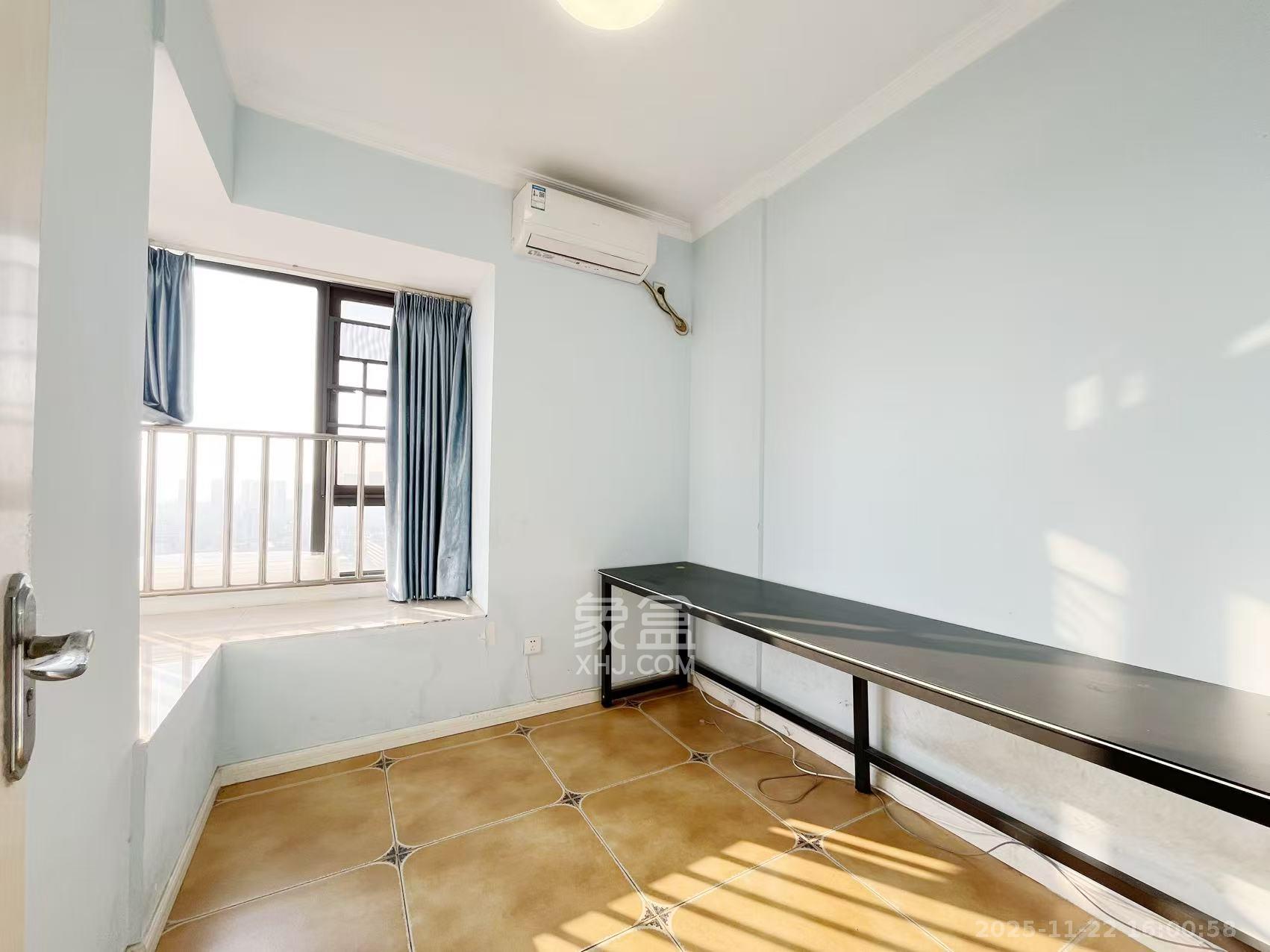 建发中央公园（建发美地）  3室1厅1卫    2600.0元/月室内图