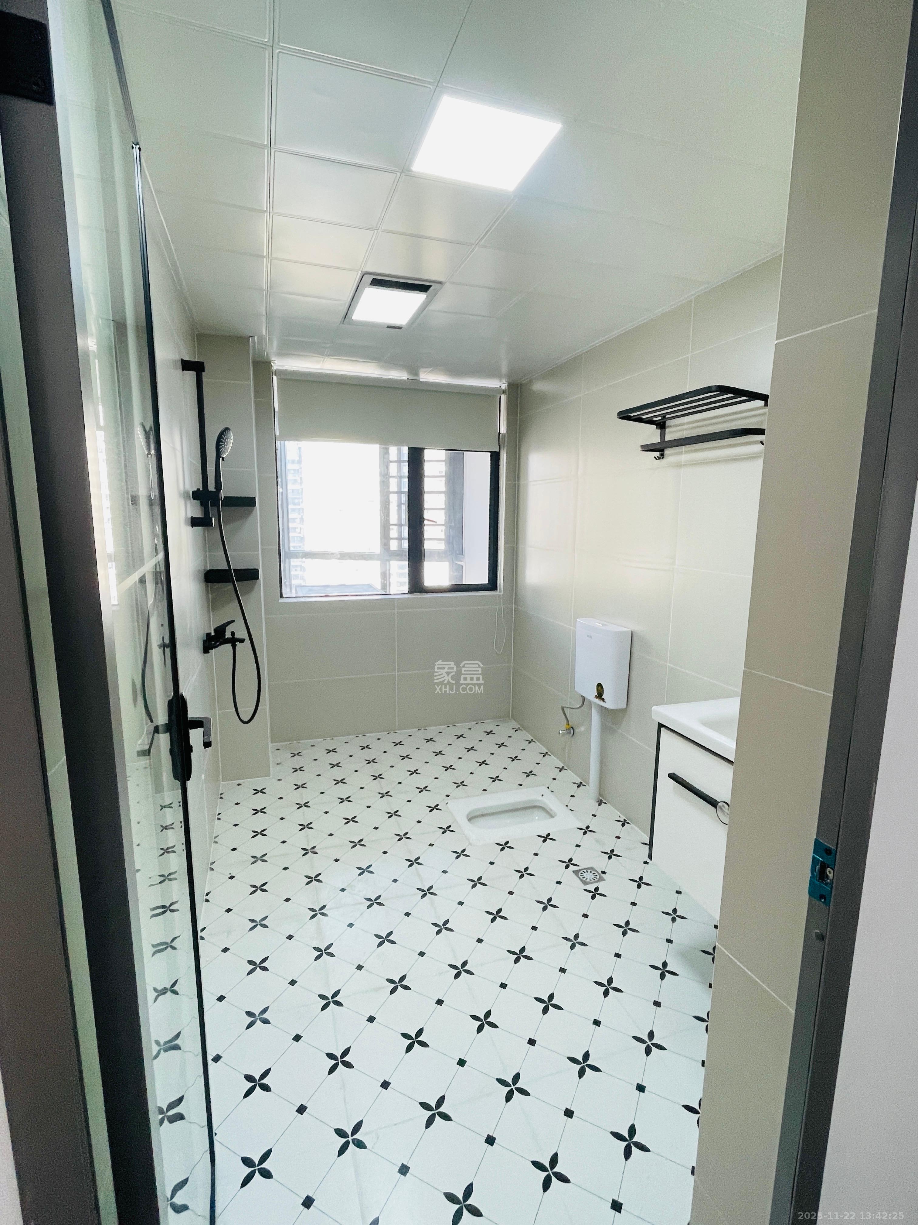 勤诚达新界  5室2厅2卫    3000.0元/月室内图