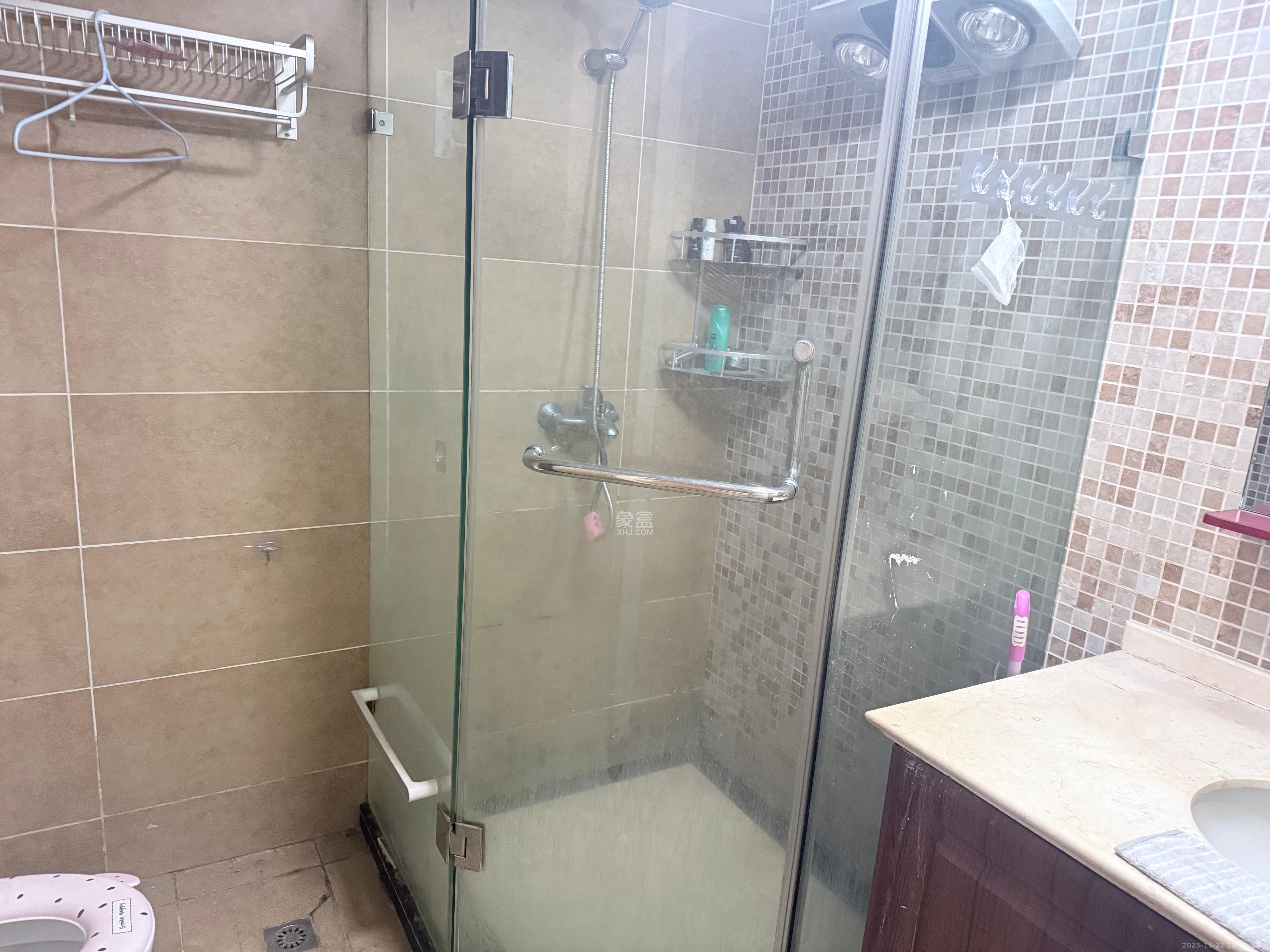 保利城（中航城国际社区、郡原美村）  1室1厅1卫    2200.0元/月室内图