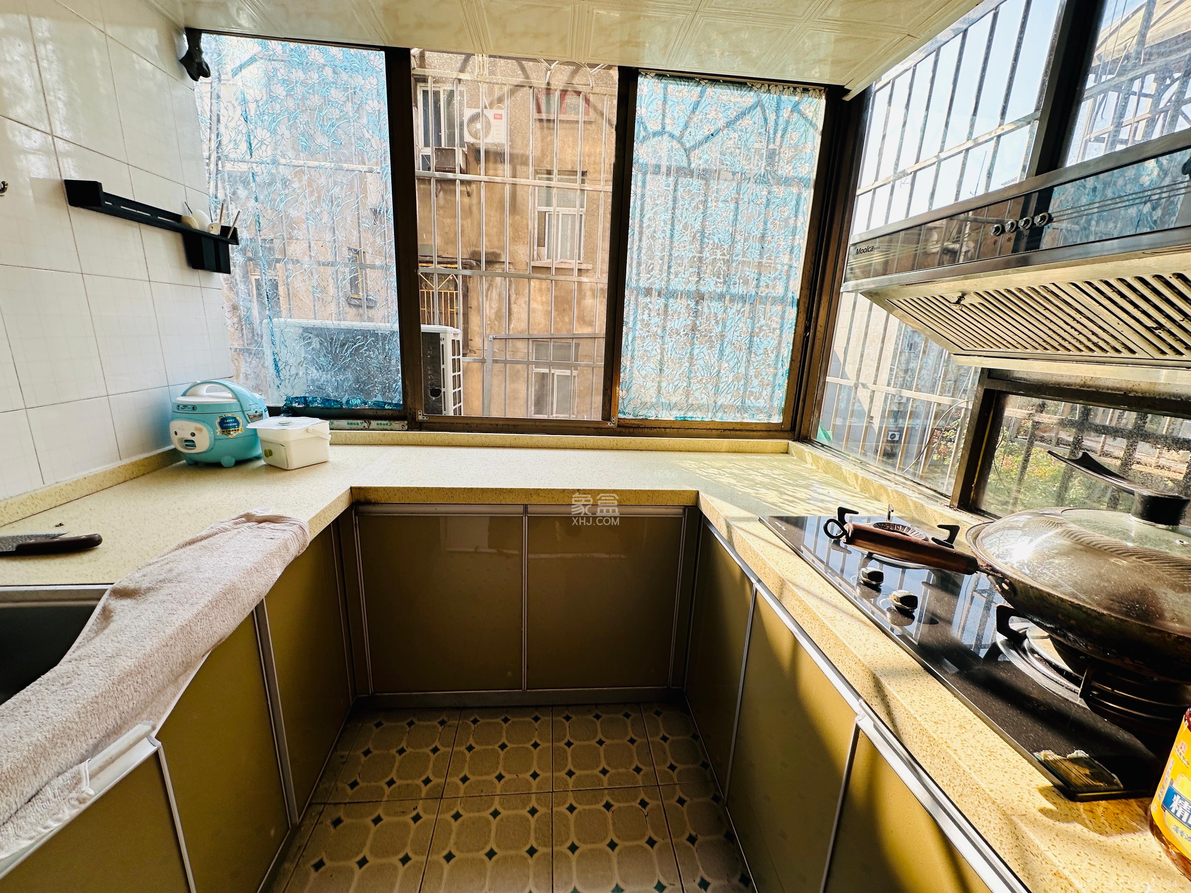 南湖公寓（万顺公寓）  2室1厅1卫    1500.0元/月室内图