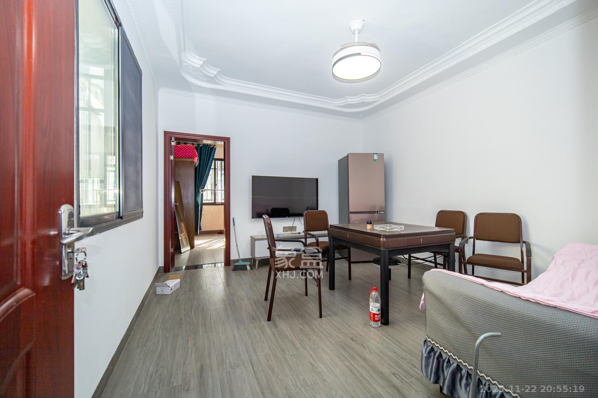 星沙二区  4室4厅4卫    128.0万