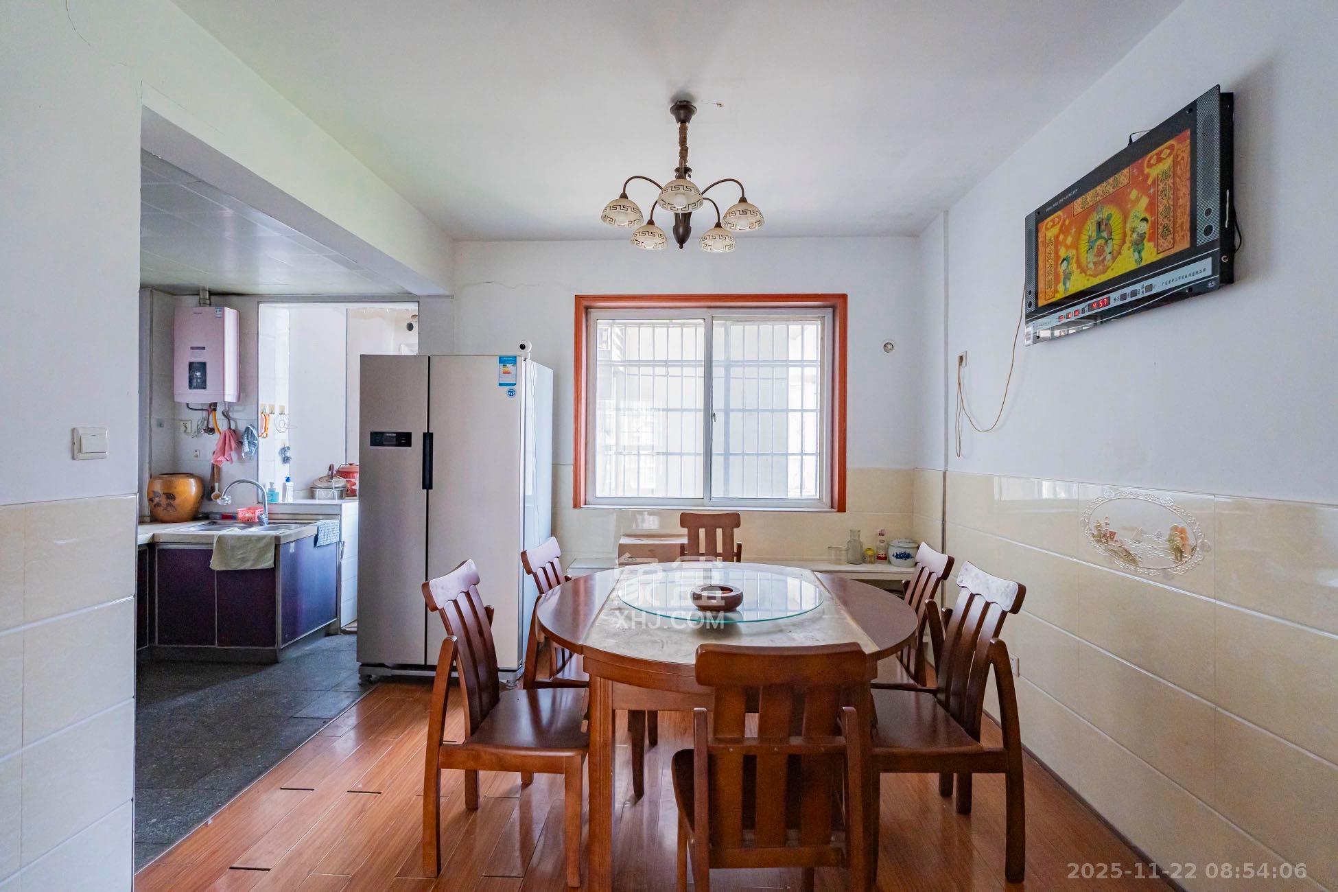 挪威森林（美世界园林公寓）  4室2厅2卫    2500.0元/月室内图