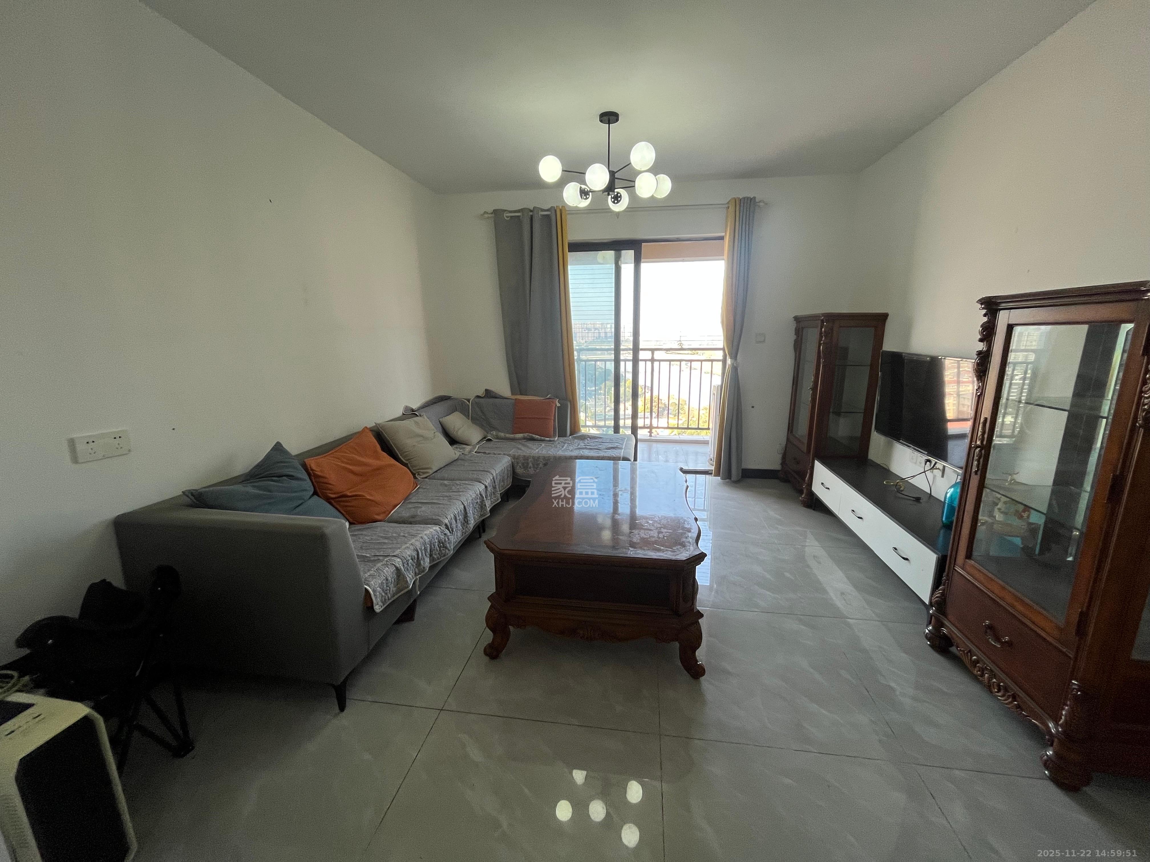 中欣楚天熙苑  1室0厅0卫    2700.0元/月