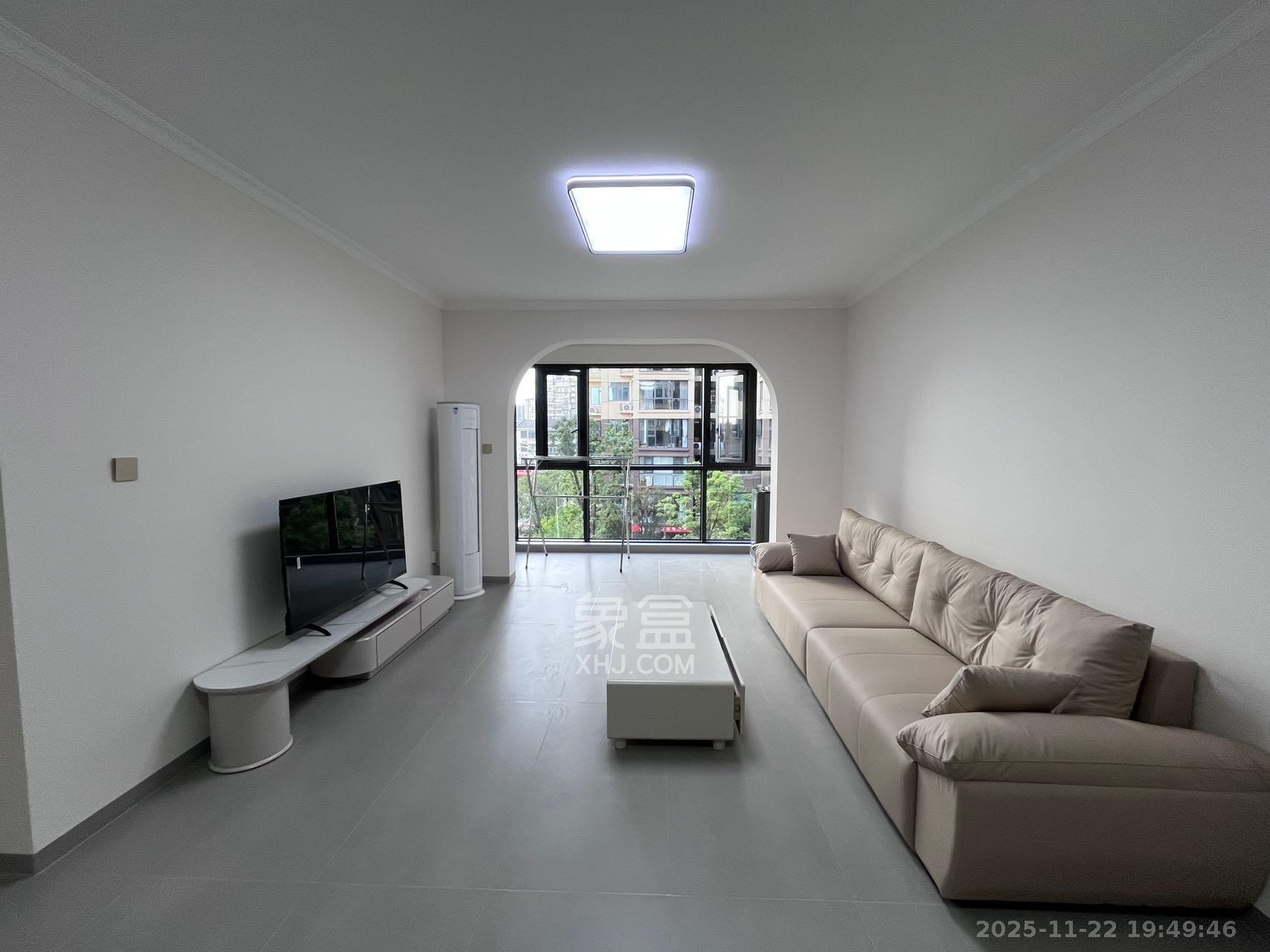 先锋新宇 2室1厅1卫 2200.0元/月 先锋新宇 2室1厅1卫 2200.0元/月室内图