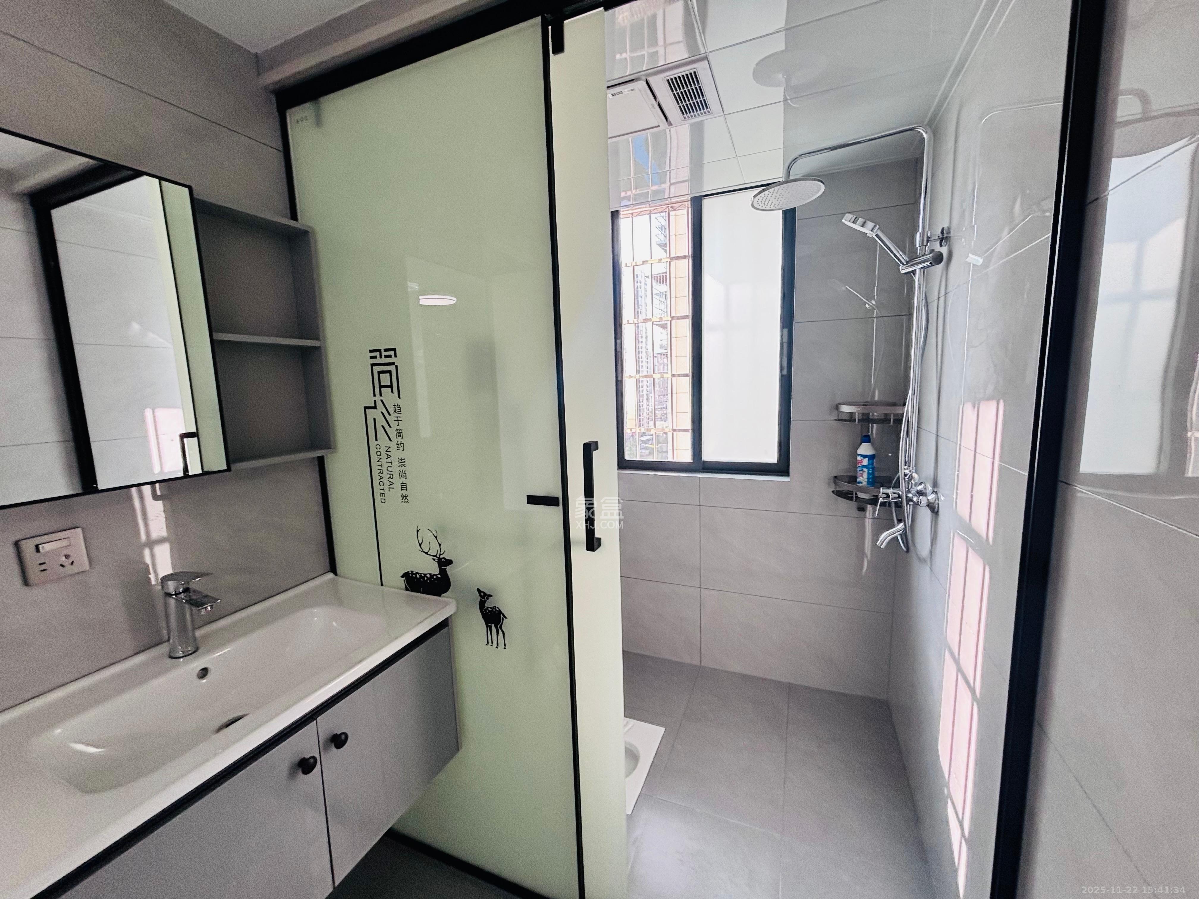 和景家园二期 2室2厅1卫 1880.0元/月 和景家园二期 2室2厅1卫 1880.0元/月室内图