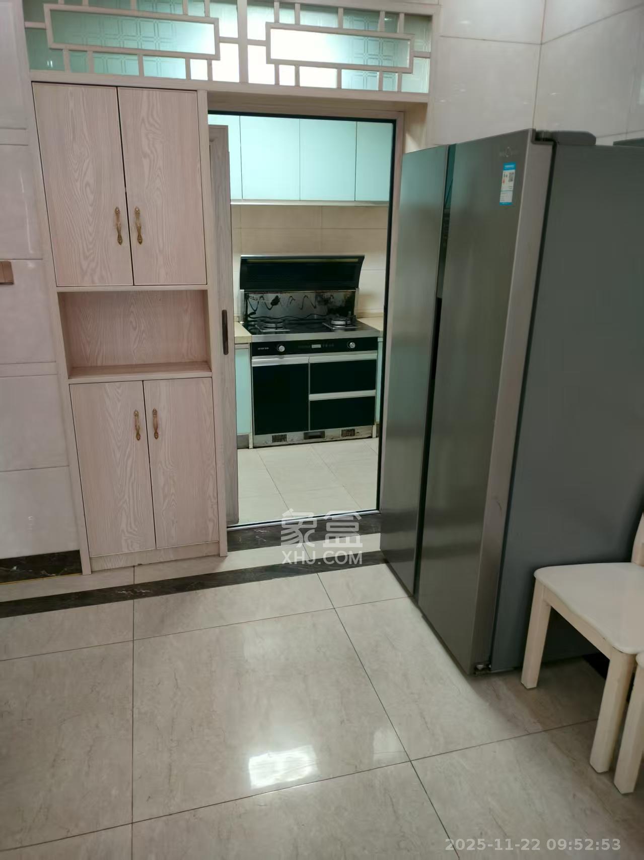 紫华郡 3室2厅2卫 2000.0元/月 紫华郡 3室2厅2卫 2000.0元/月室内图