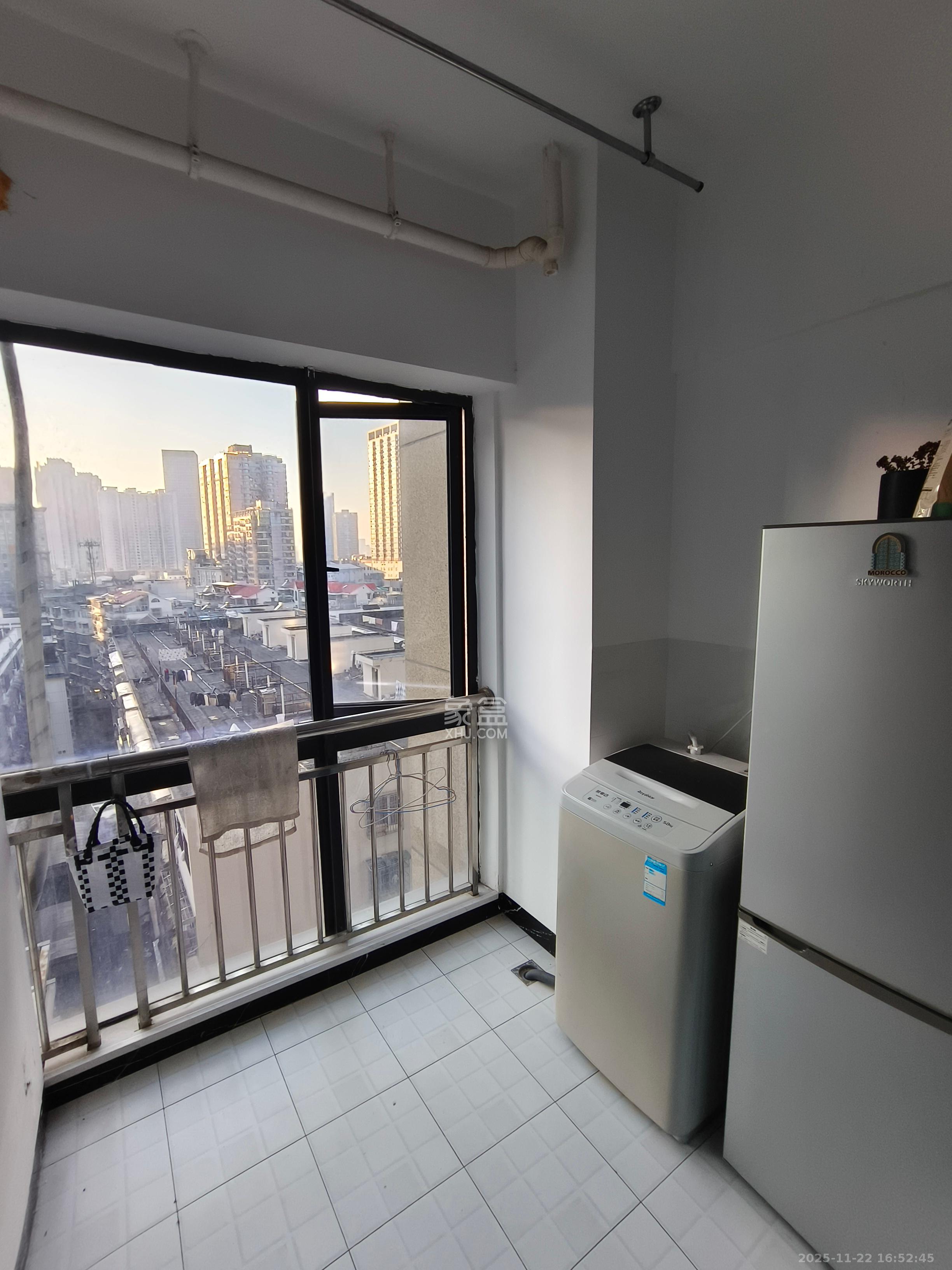 五一钻界  1室0厅1卫    2000.0元/月室内图