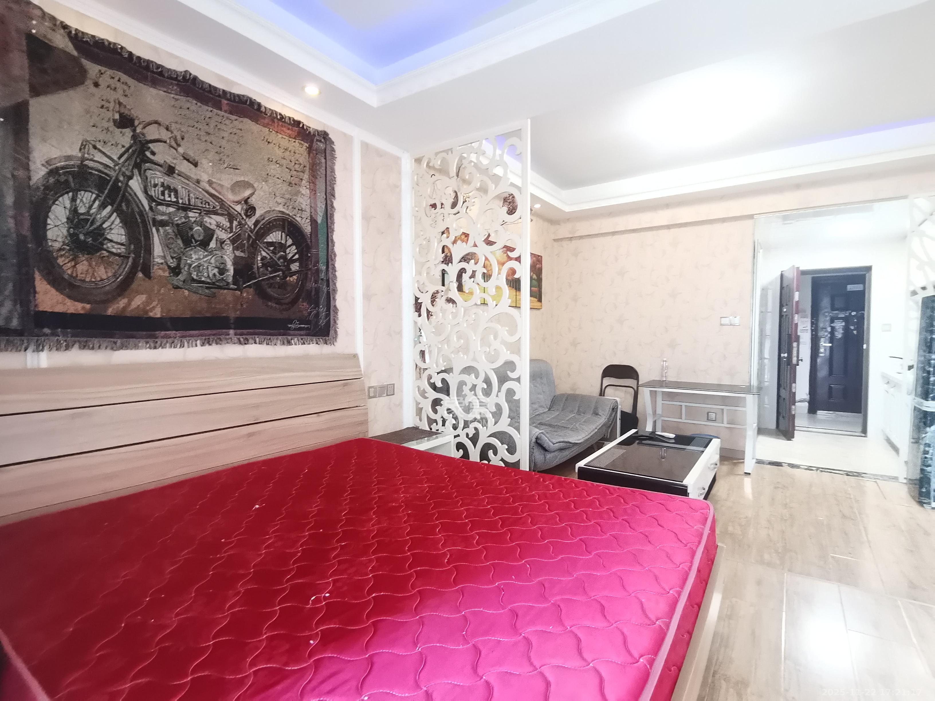 尊邸华庭 1室1厅1卫 1500.0元/月 尊邸华庭 1室1厅1卫 1500.0元/月室内图