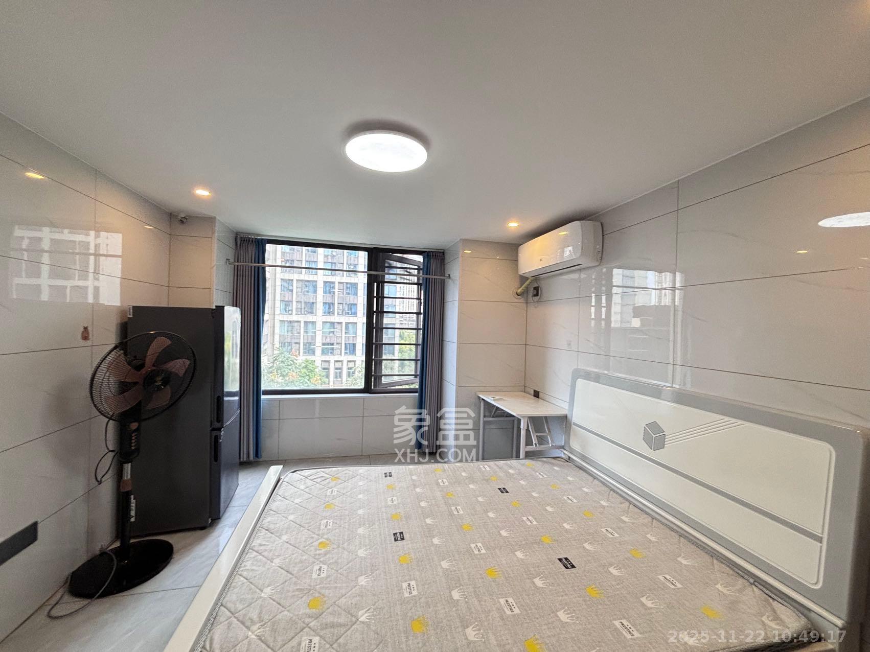 新城悦隽公园  1室1厅1卫    1000.0元/月