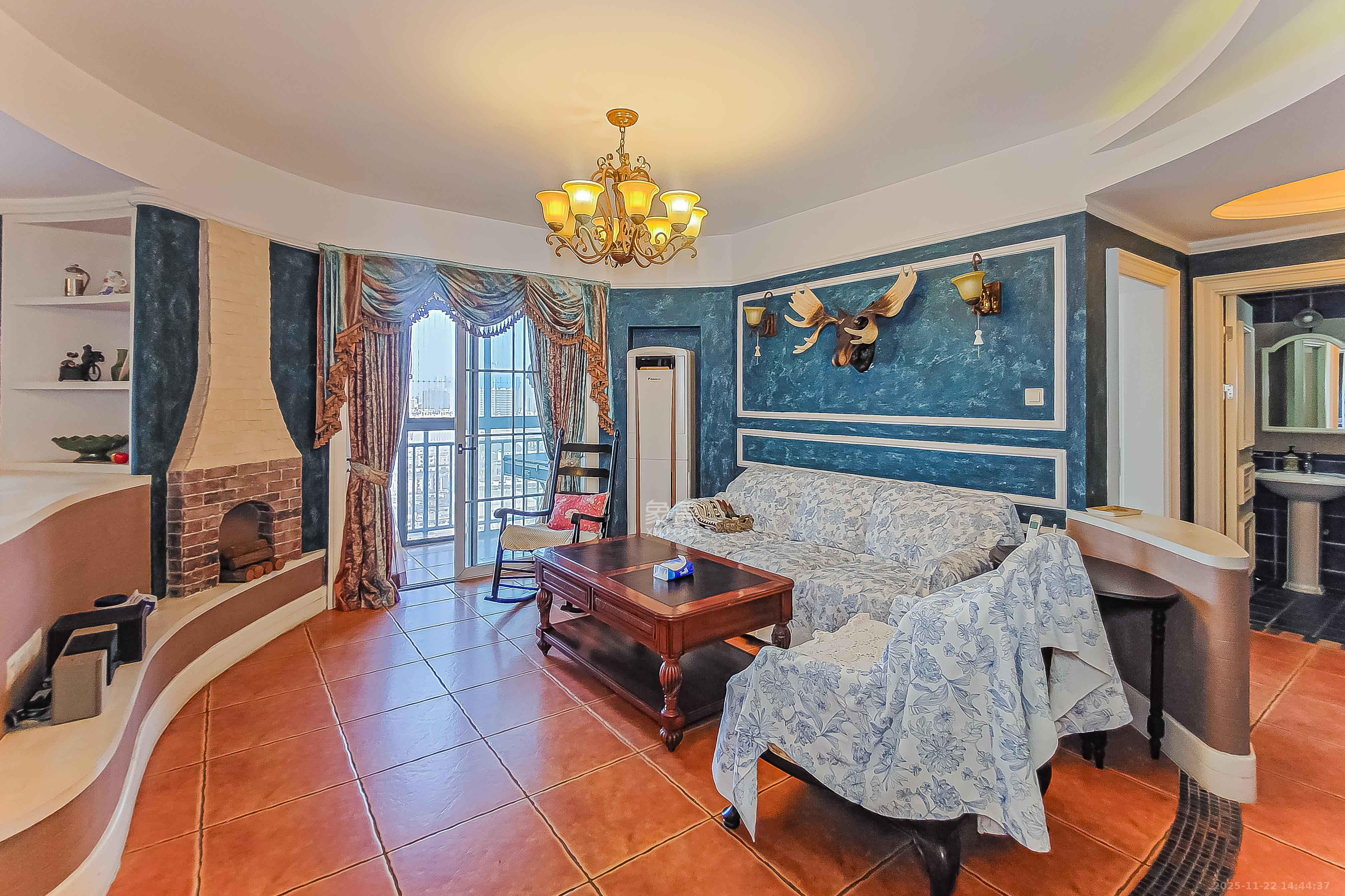 万博汇 3室2厅2卫 230.0万 万博汇 3室2厅2卫 230.0万客厅