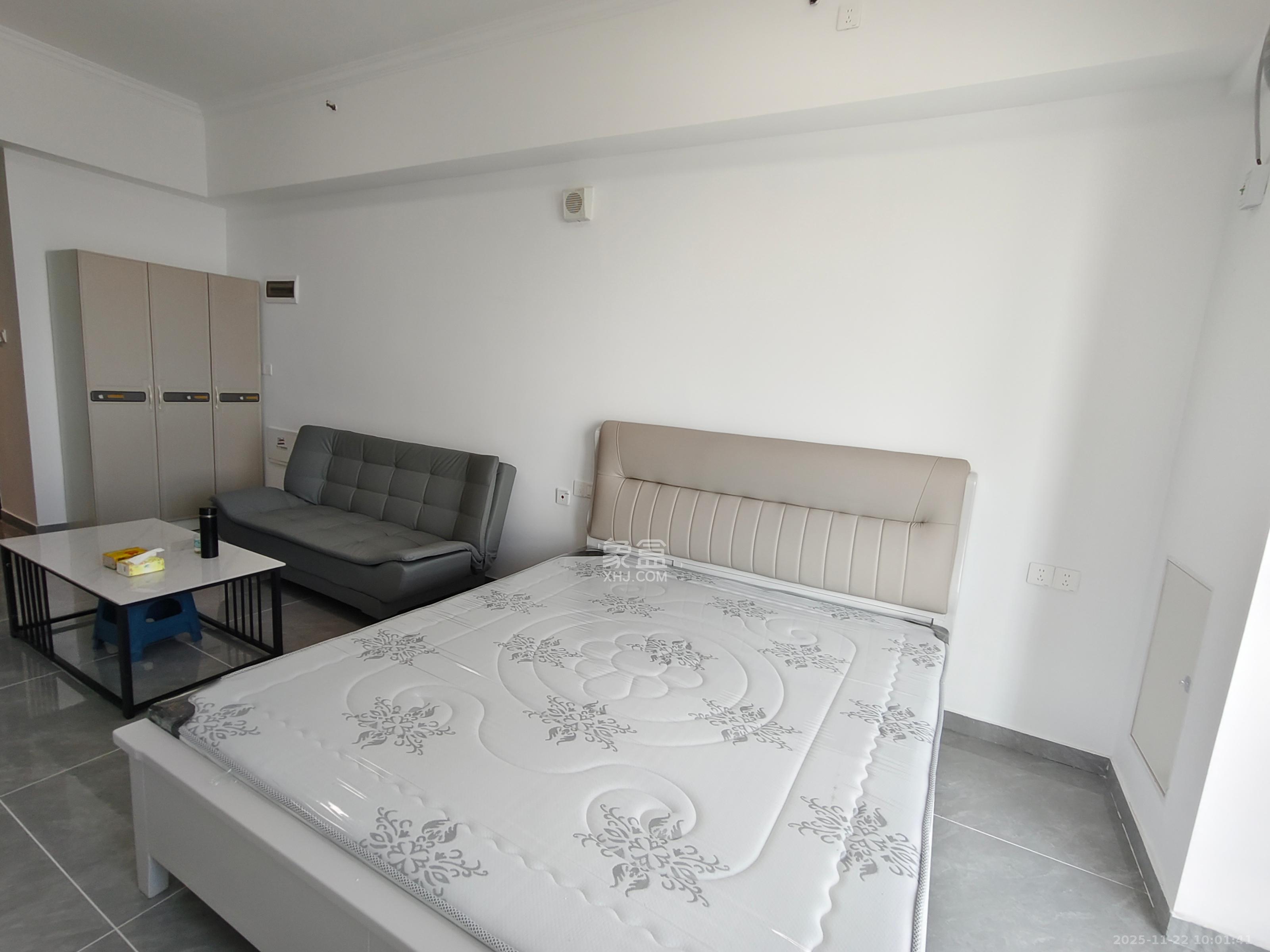 恒大誉府（融誉商业中心）  1室0厅0卫    1600.0元/月室内图