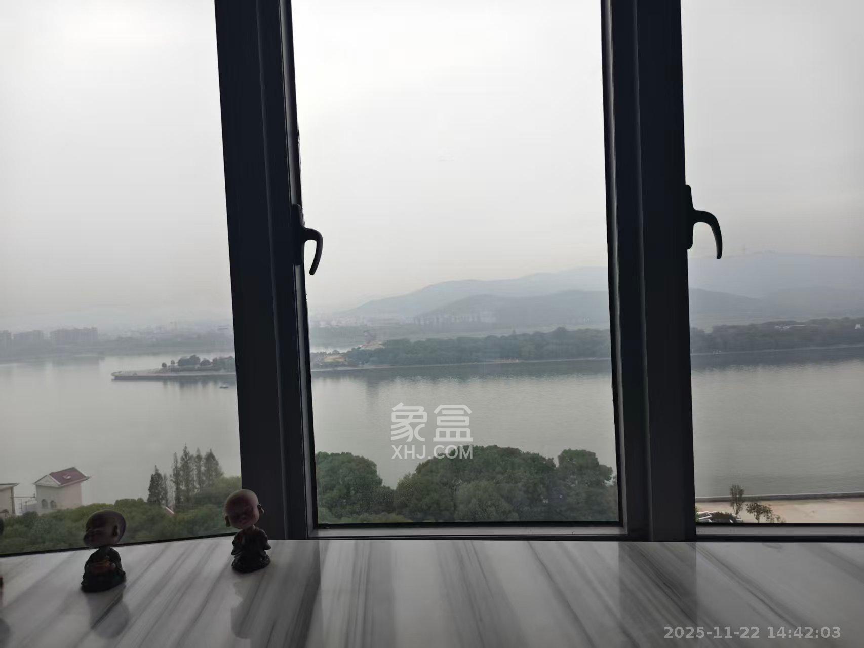 保利国际广场  2室1厅1卫    7000.0元/月