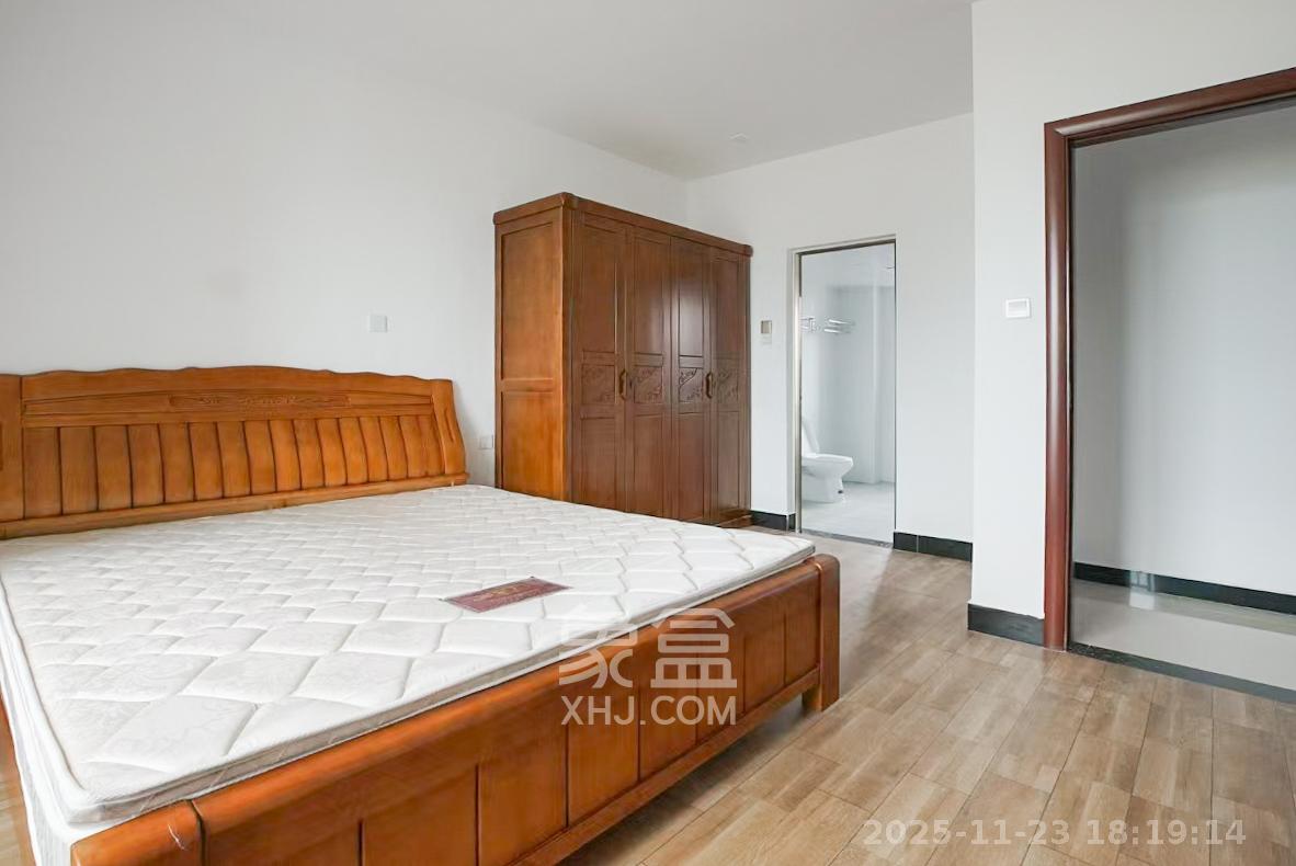 中国铁建梅溪青秀三期 4室2厅2卫 208.0万 中国铁建梅溪青秀三期 4室2厅2卫 208.0万卧室