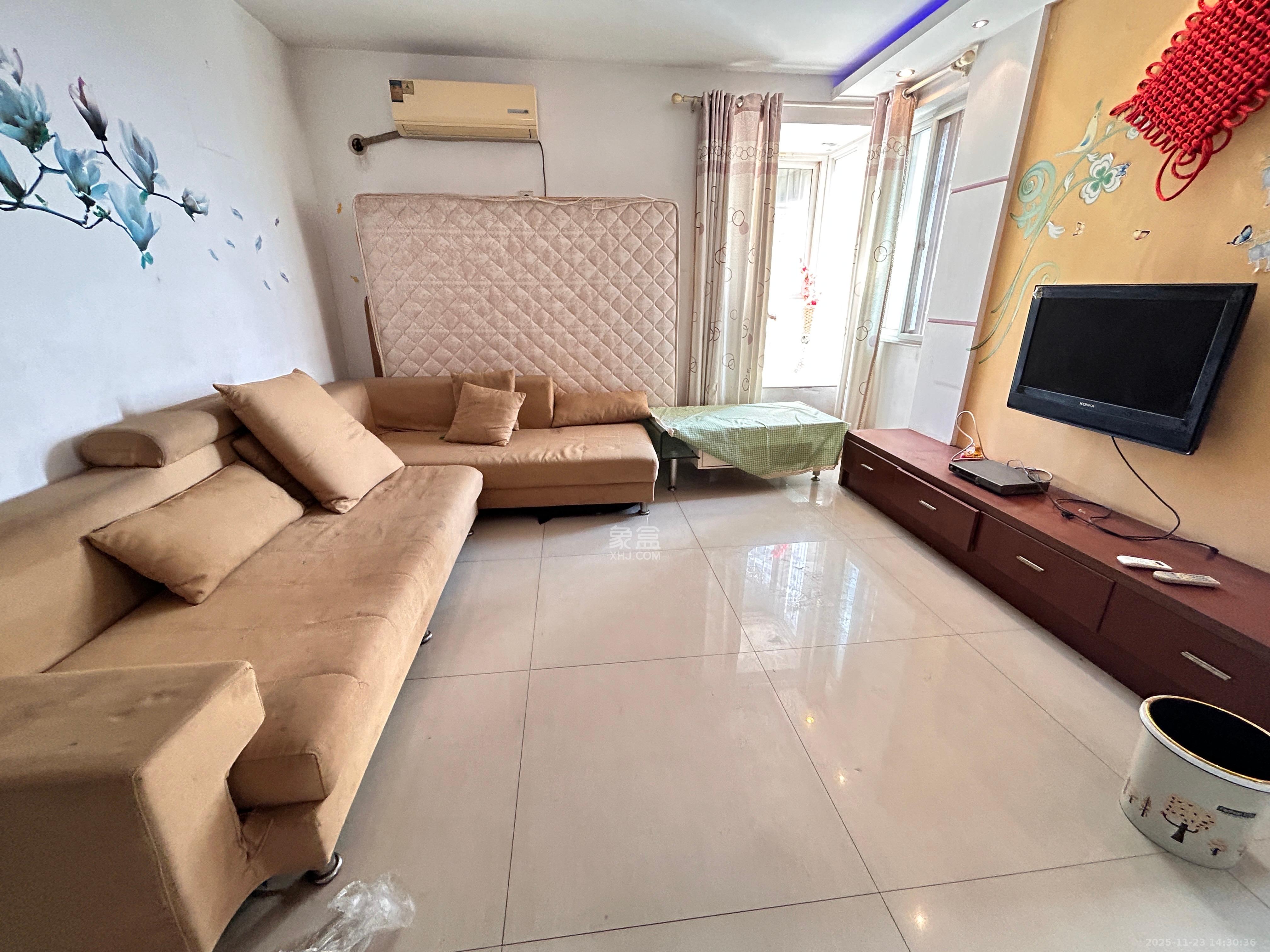 景环小区 1室0厅0卫 1350.0元/月 景环小区 1室0厅0卫 1350.0元/月室内图