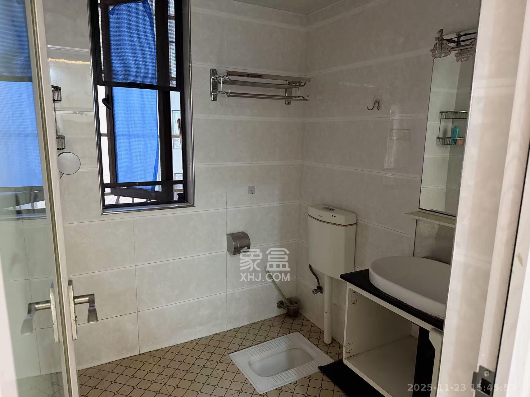 卓越蔚蓝海岸三期 2室2厅1卫 2000.0元/月 卓越蔚蓝海岸三期 2室2厅1卫 2000.0元/月室内图