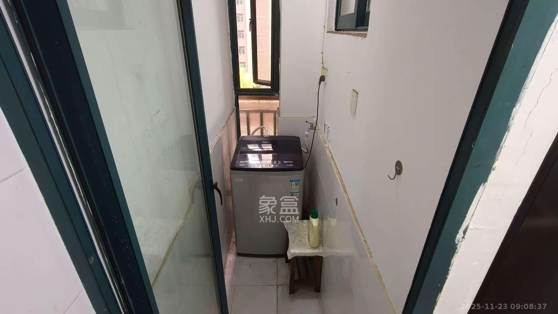 中江国际花城  1室1厅1卫    1500.0元/月室内图