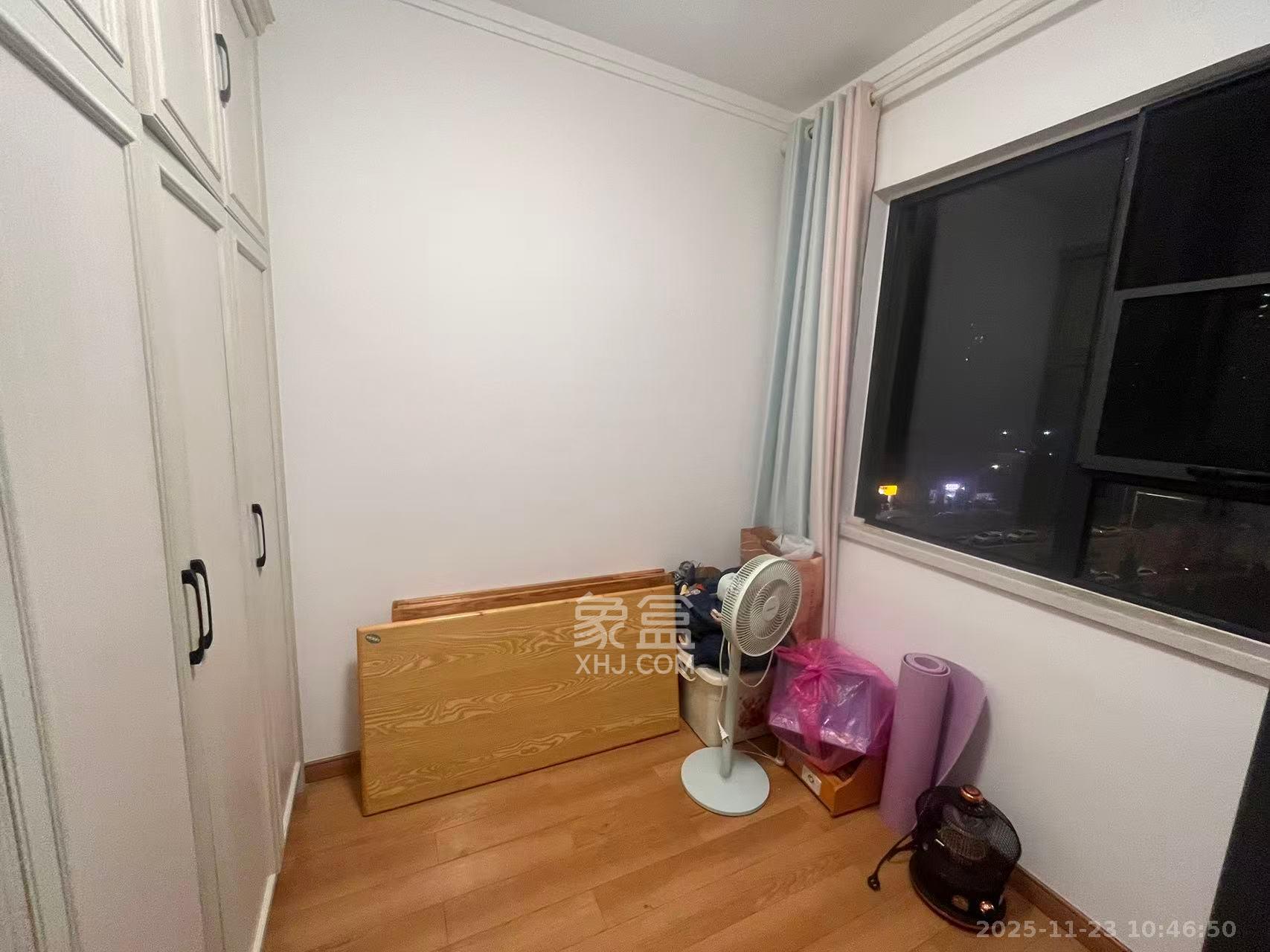 中建嘉和城凤凰台（中建瑞兴家园）  4室2厅2卫    2800.0元/月室内图