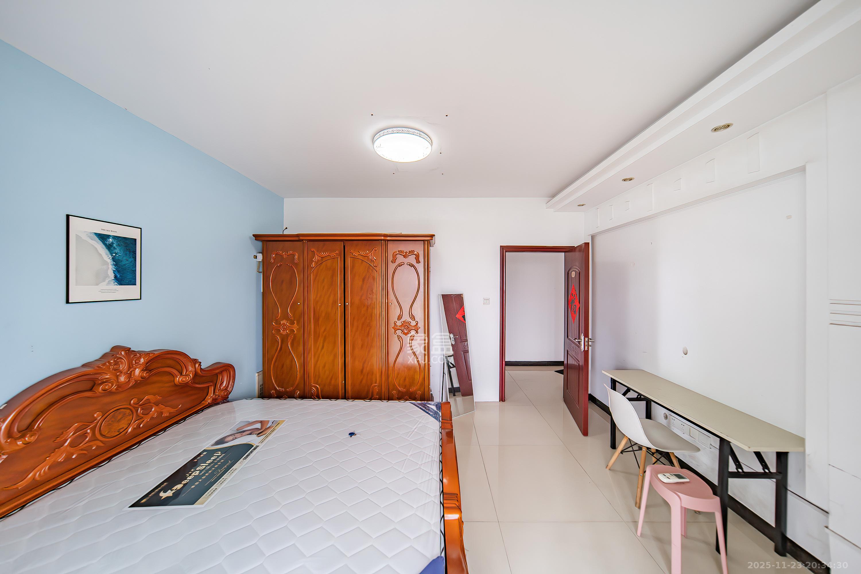 四方水岸(世方水岸) 3室2厅1卫 95.0万 四方水岸(世方水岸) 3室2厅1卫 95.0万卧室