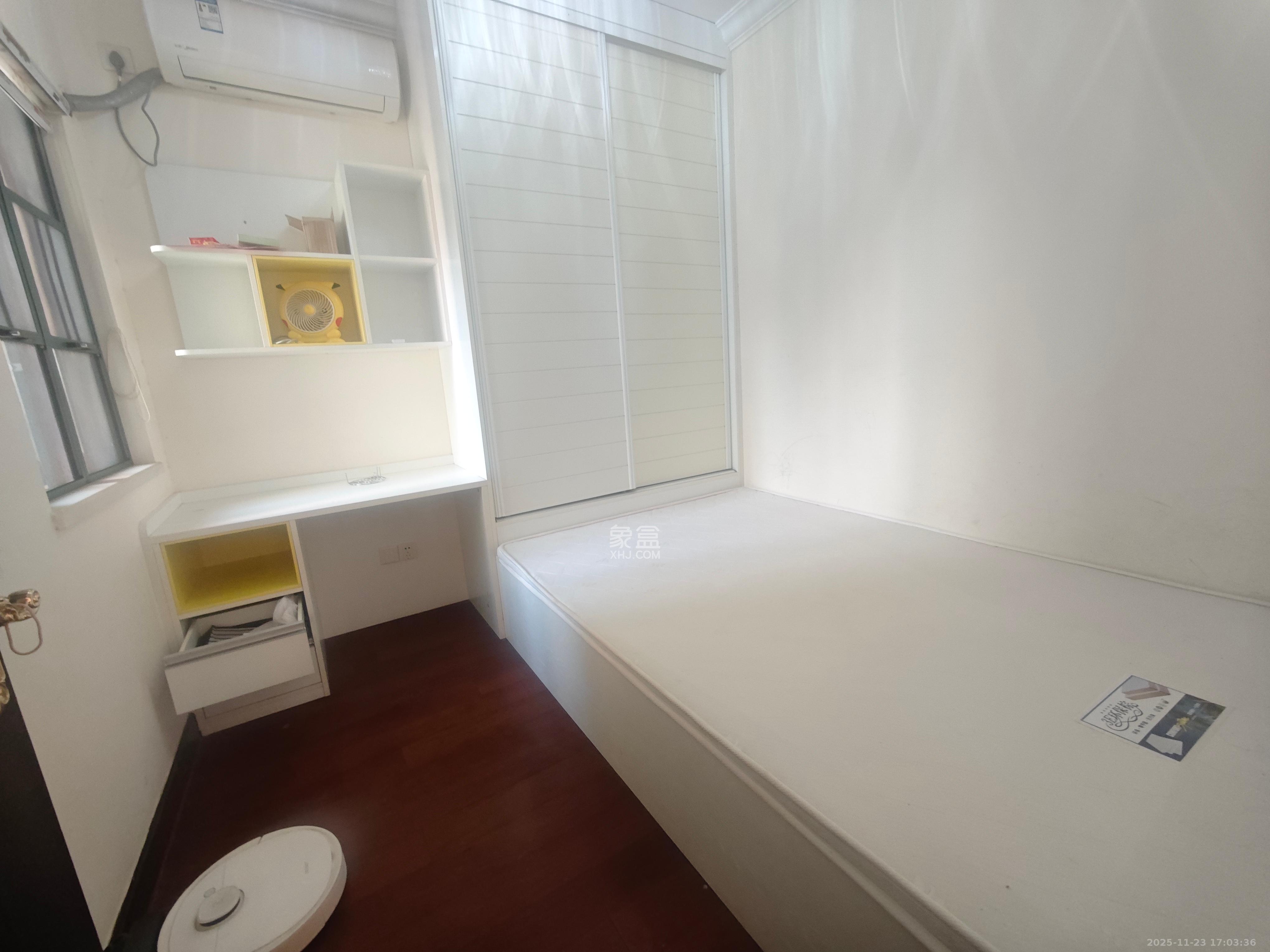 恒大翡翠华庭  3室2厅1卫    2100.0元/月室内图