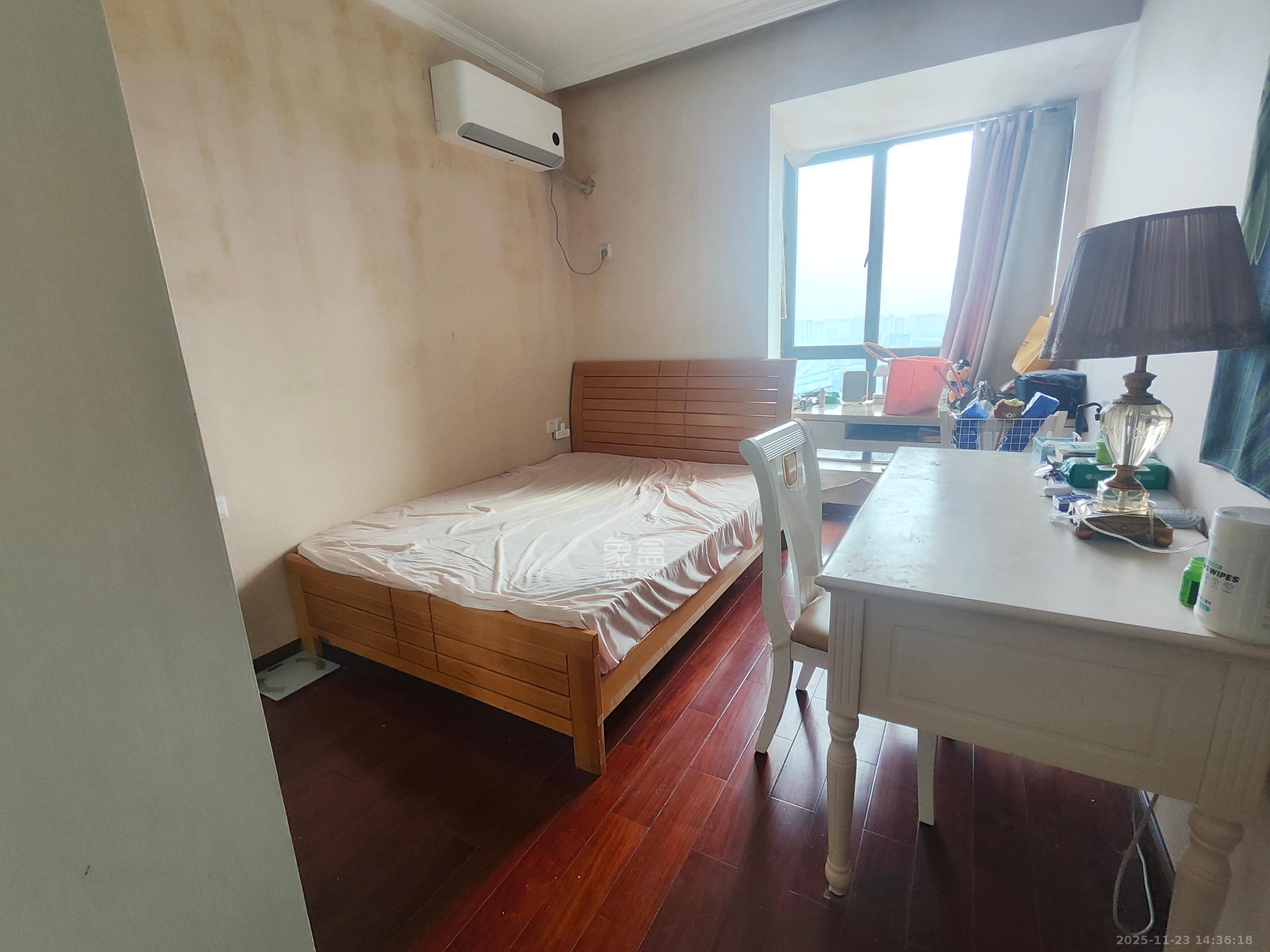 融圣国际 3室1厅2卫 3600.0元/月 融圣国际 3室1厅2卫 3600.0元/月室内图