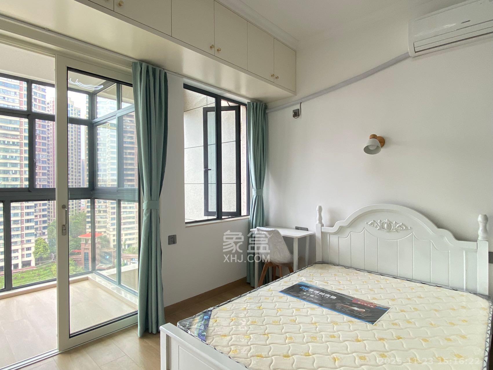 理想智慧大厦 1室1厅1卫 1800.0元/月 理想智慧大厦 1室1厅1卫 1800.0元/月室内图